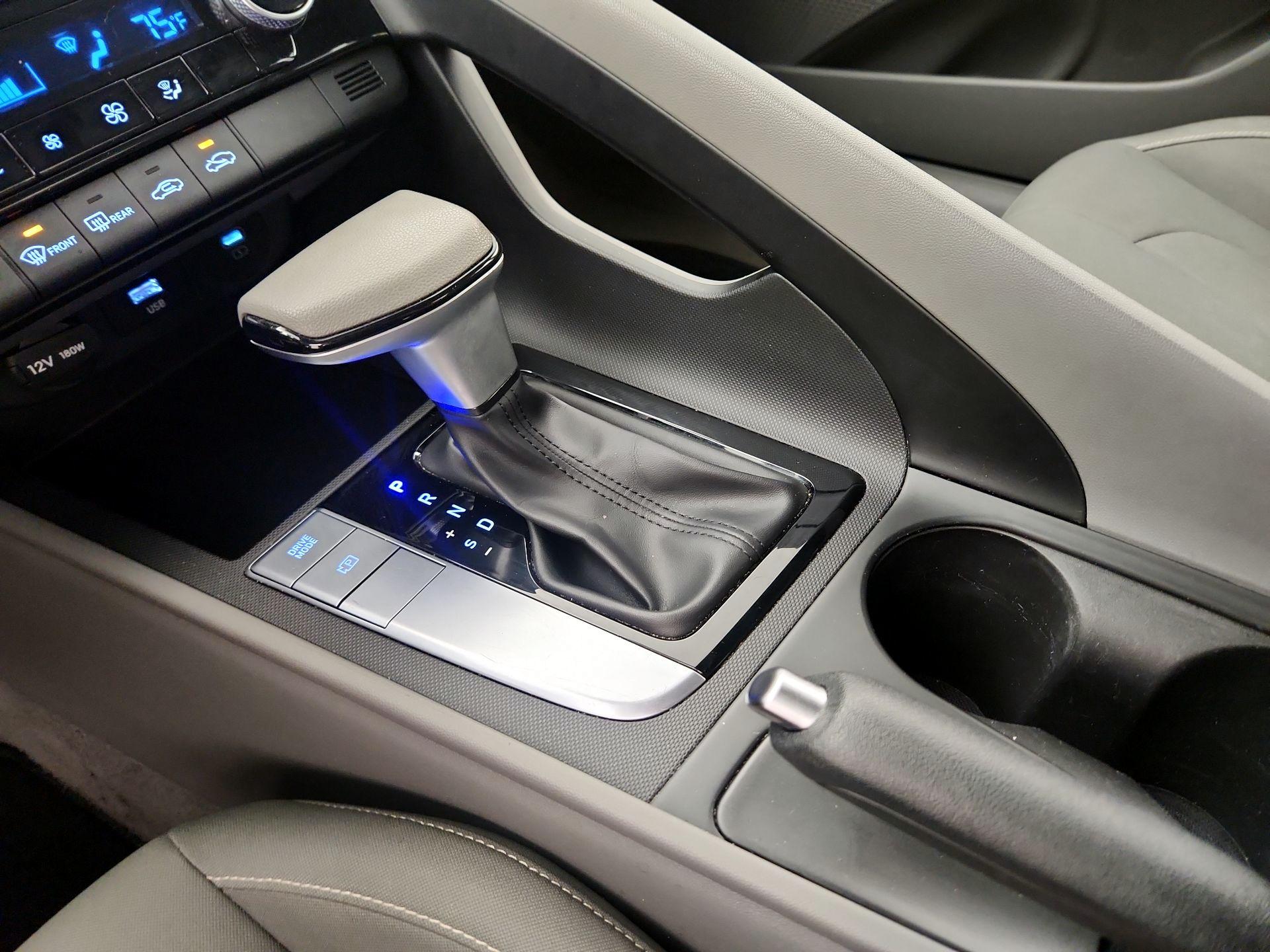Thumbnail: 2024 Hyundai Elantra - 18