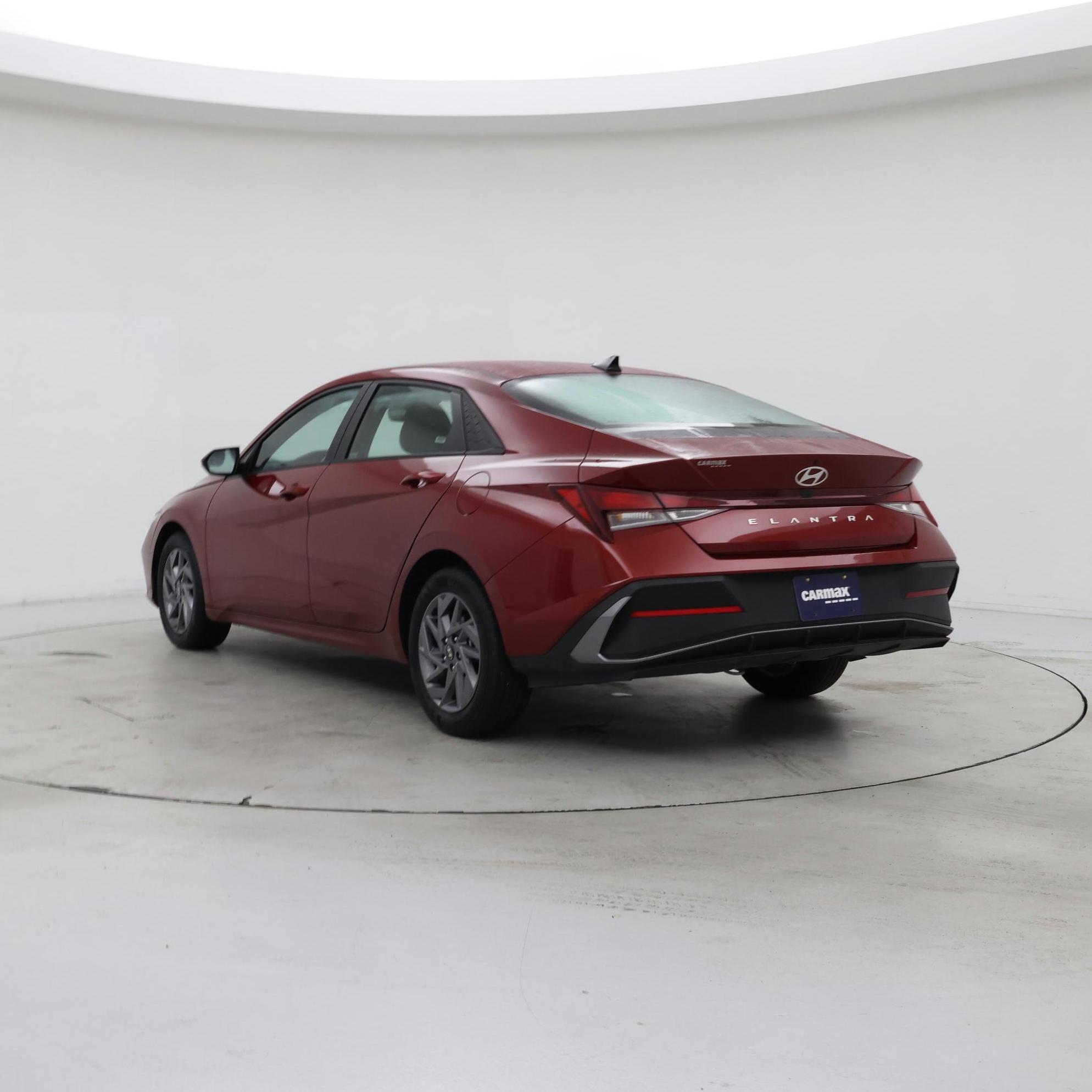 Thumbnail: 2024 Hyundai Elantra - 2