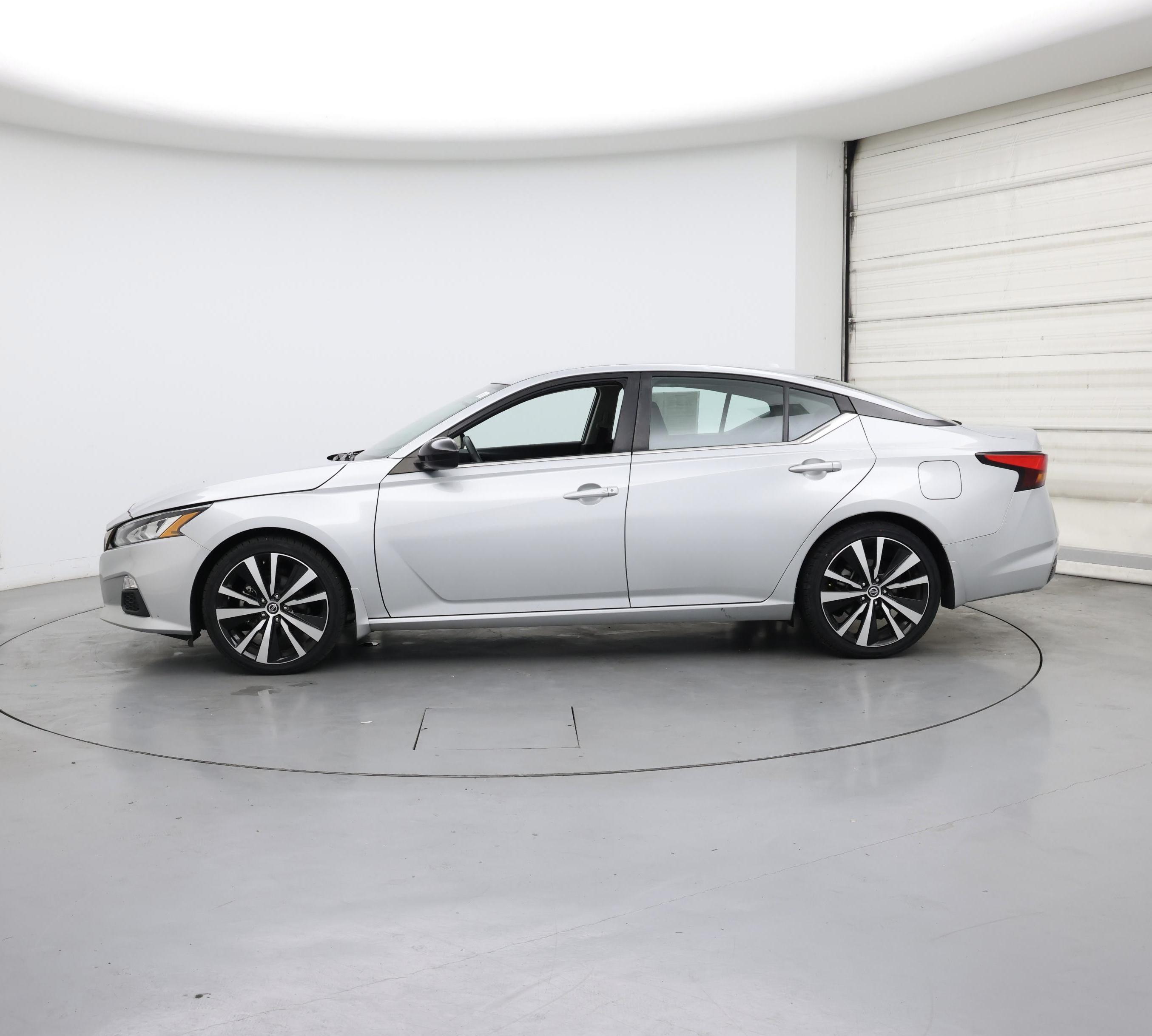Thumbnail: 2022 Nissan Altima - 3