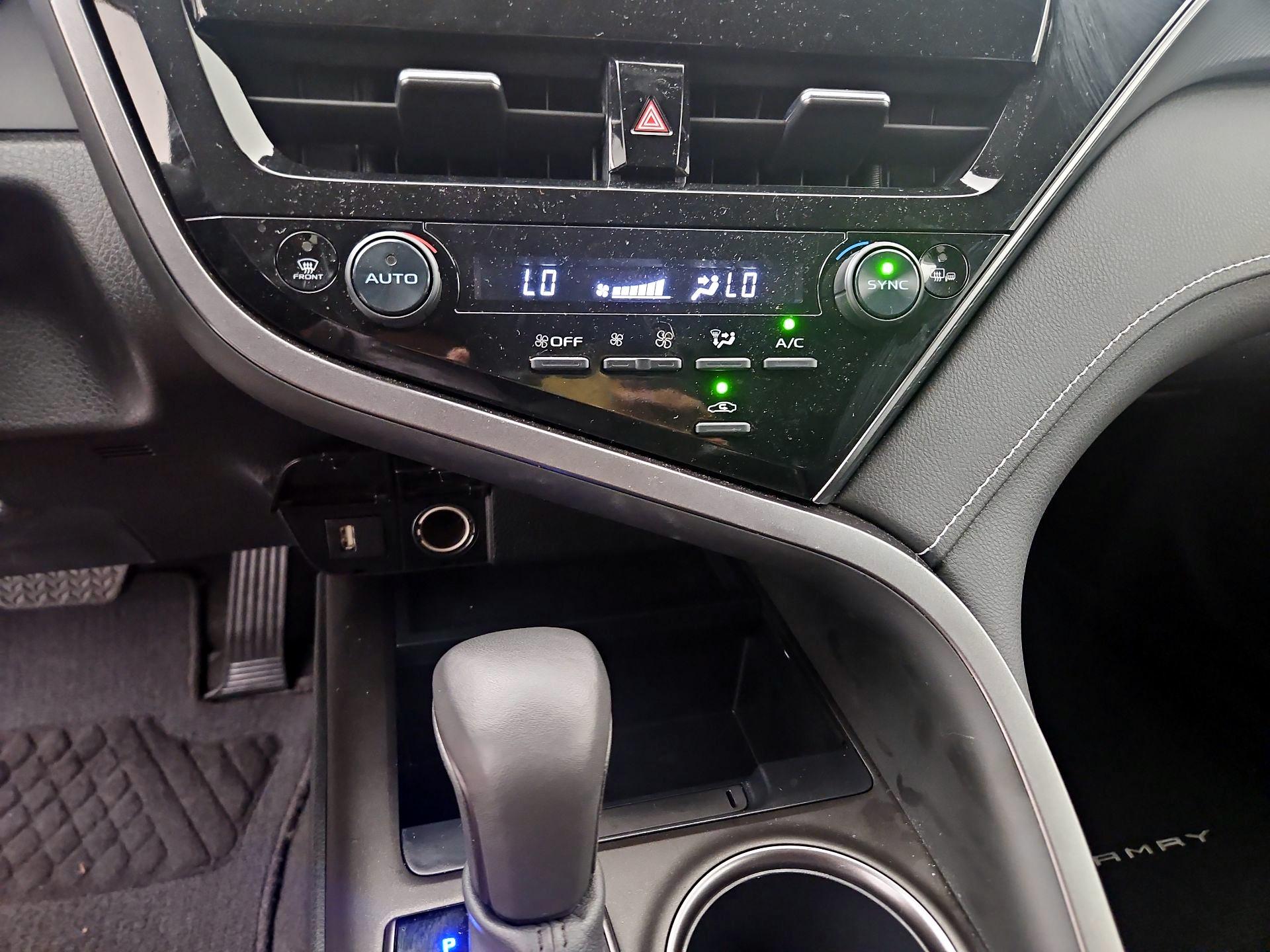 Thumbnail: 2023 Toyota Camry - 16