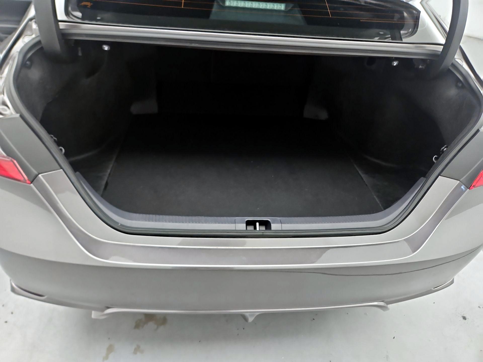 Thumbnail: 2023 Toyota Camry - 20