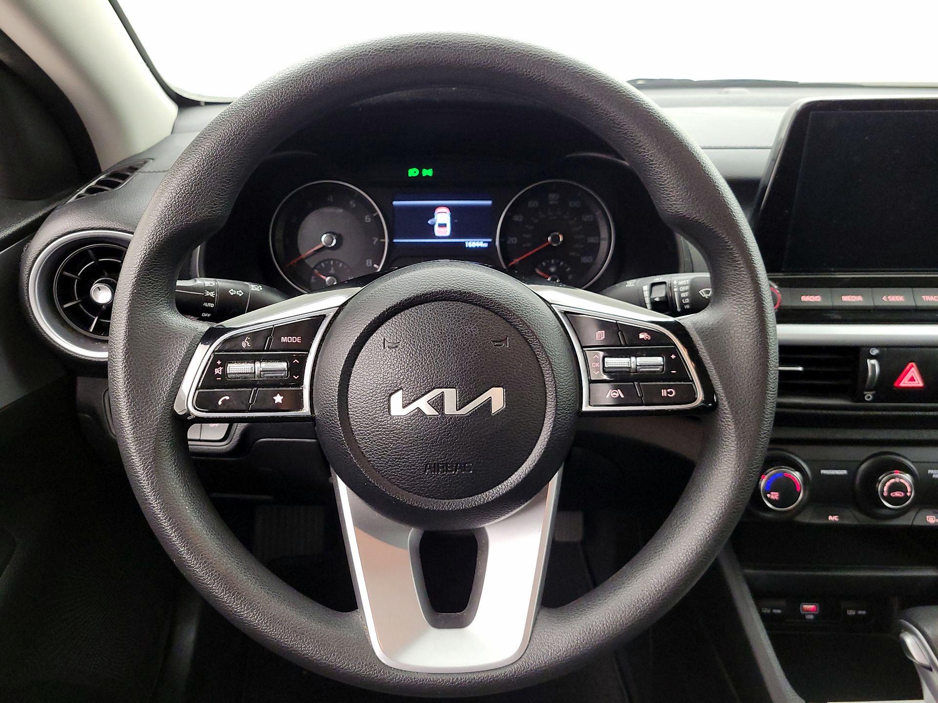 Thumbnail: 2023 Kia Forte - 10