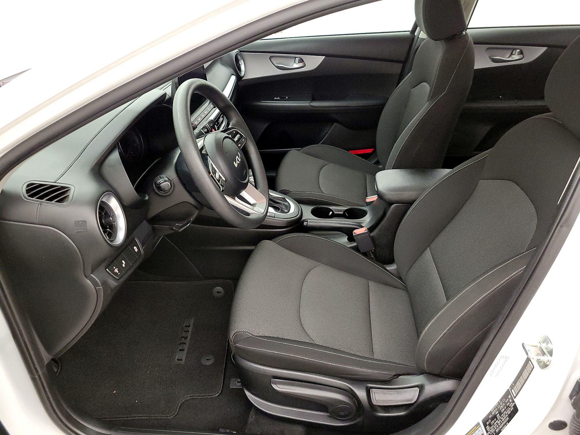 Thumbnail: 2023 Kia Forte - 11