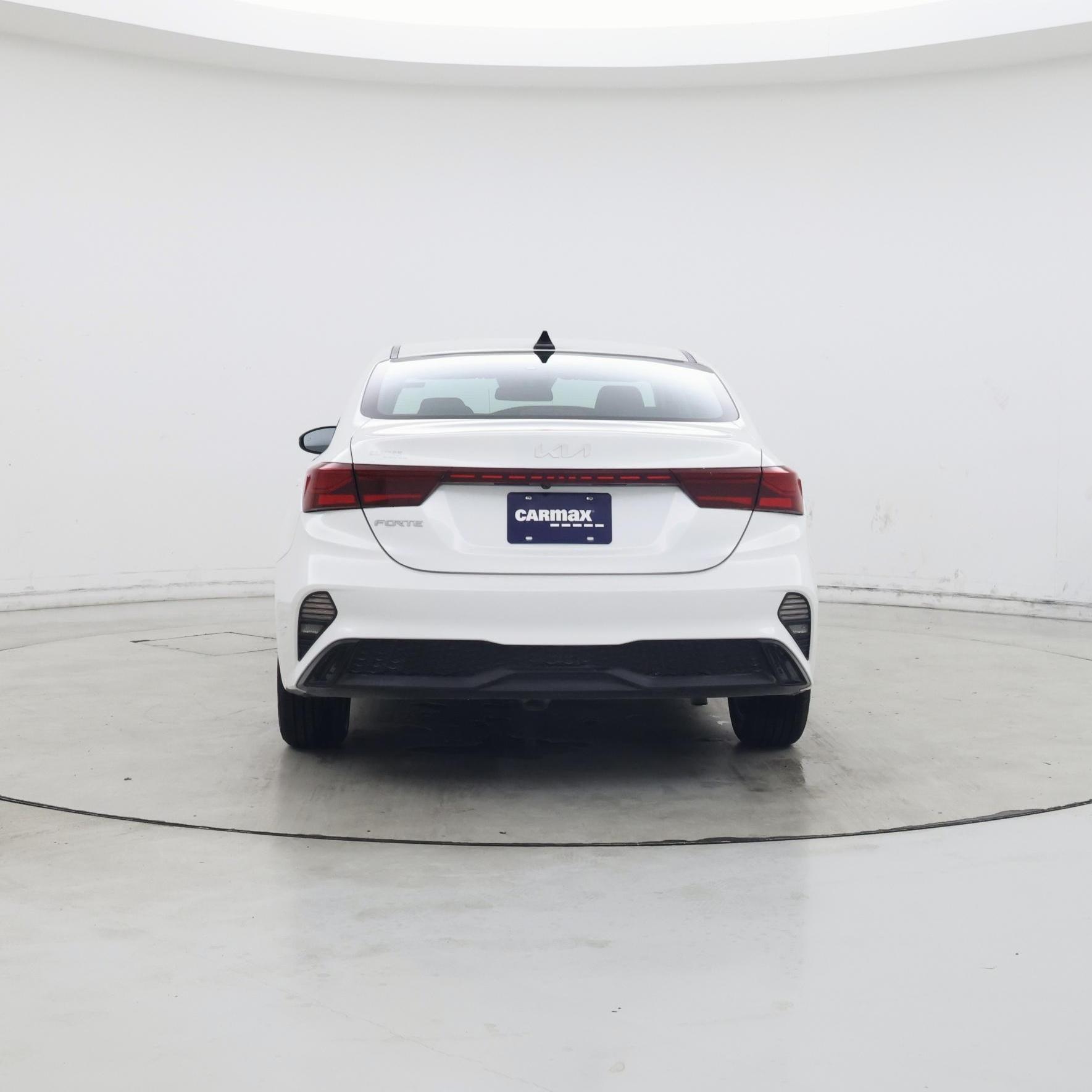 Thumbnail: 2023 Kia Forte - 6