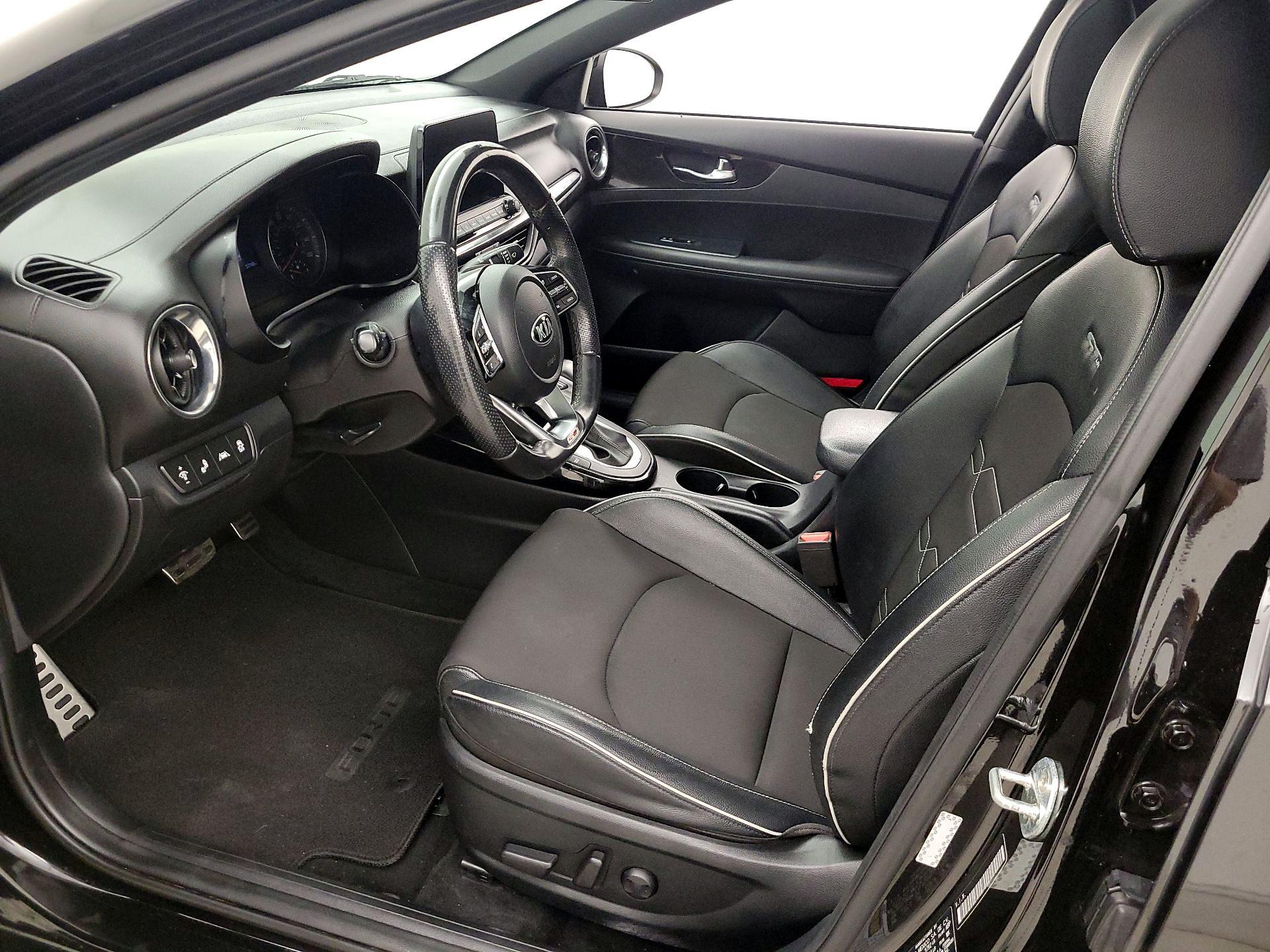 Thumbnail: 2021 Kia Forte - 11