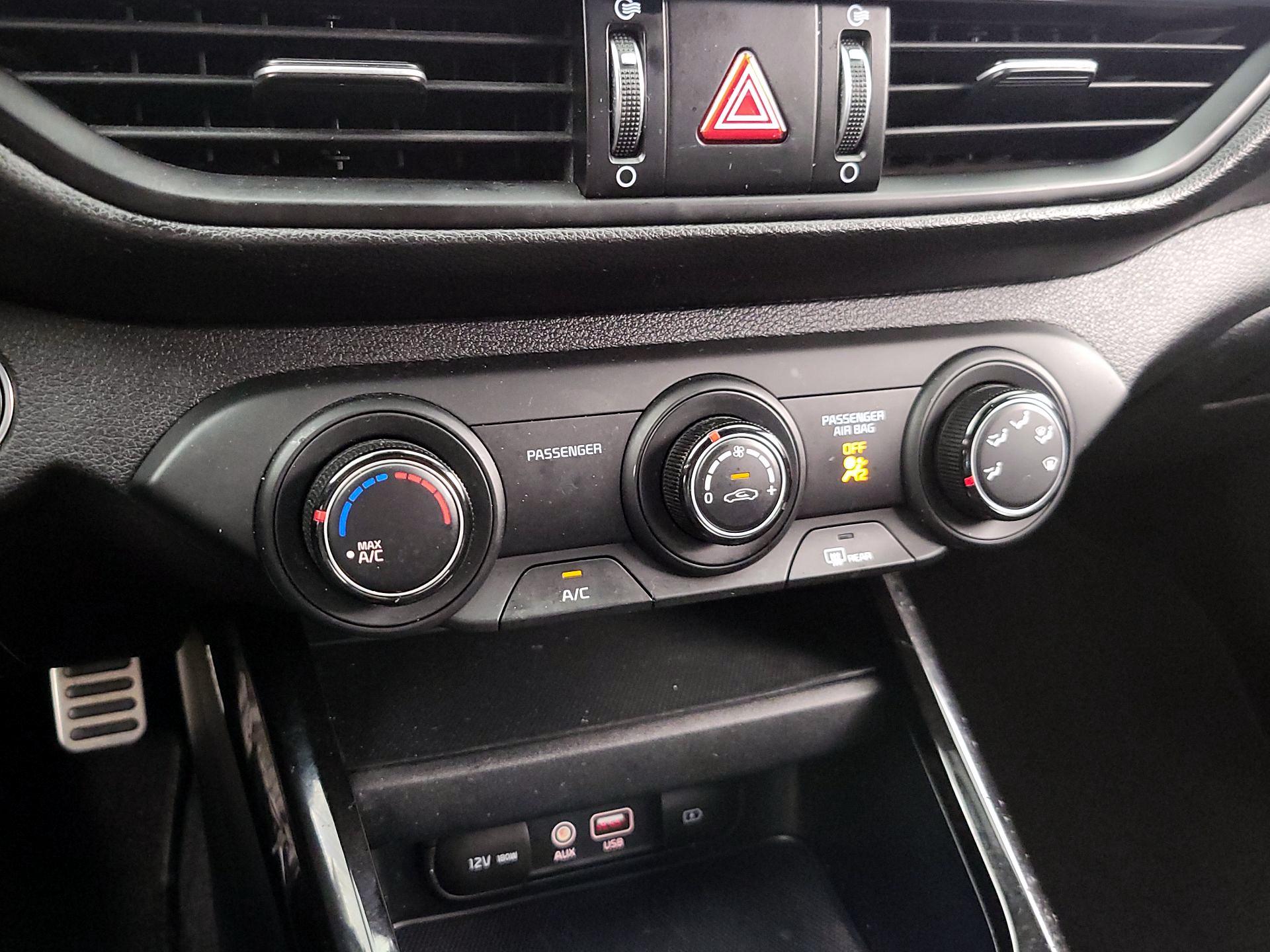 Thumbnail: 2021 Kia Forte - 16