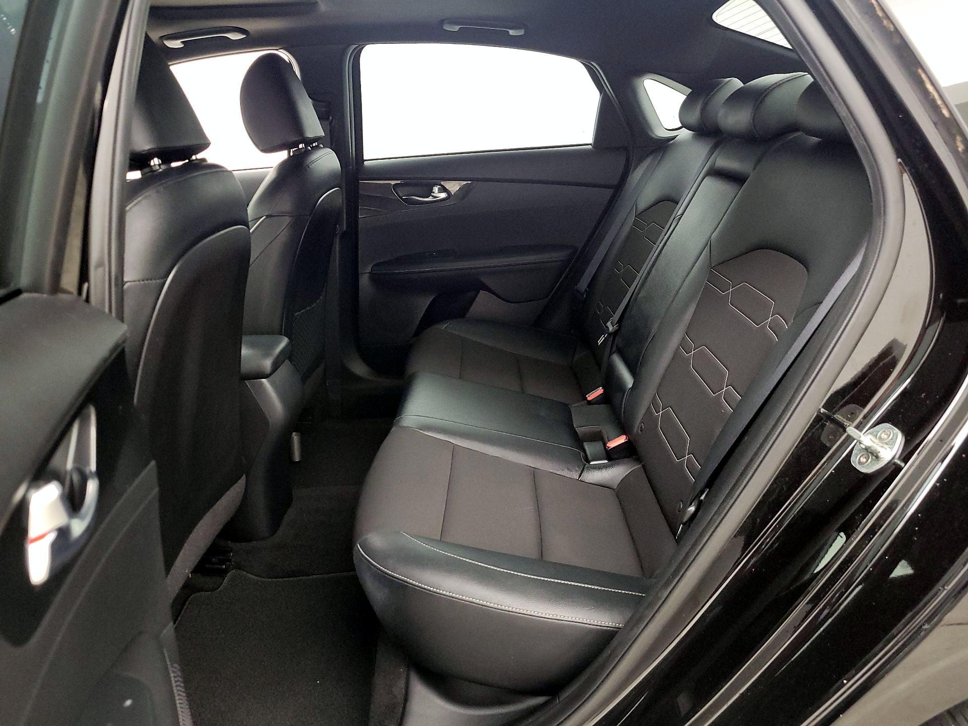 Thumbnail: 2021 Kia Forte - 20