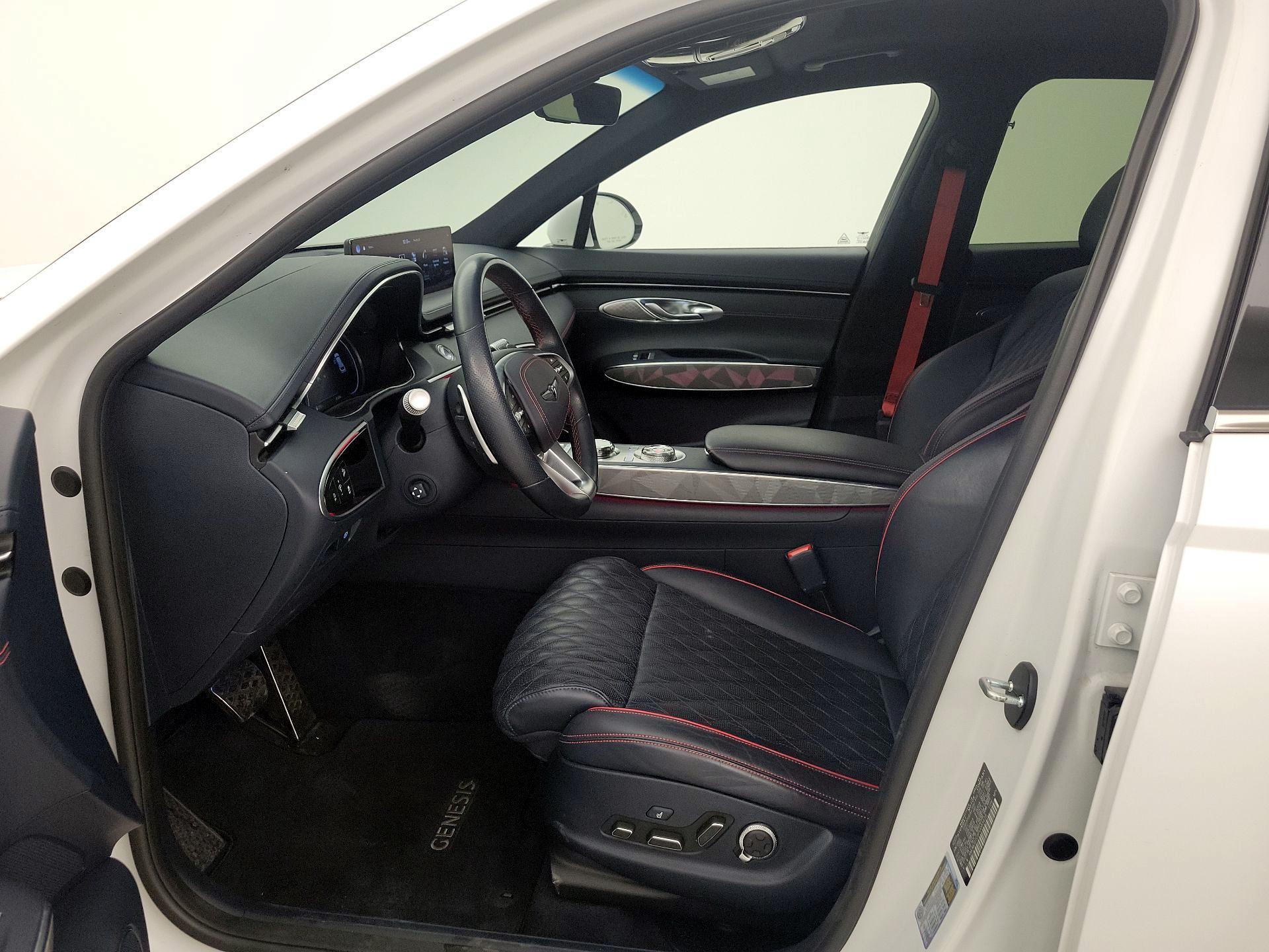 Thumbnail: 2023 Genesis GV70 - 11