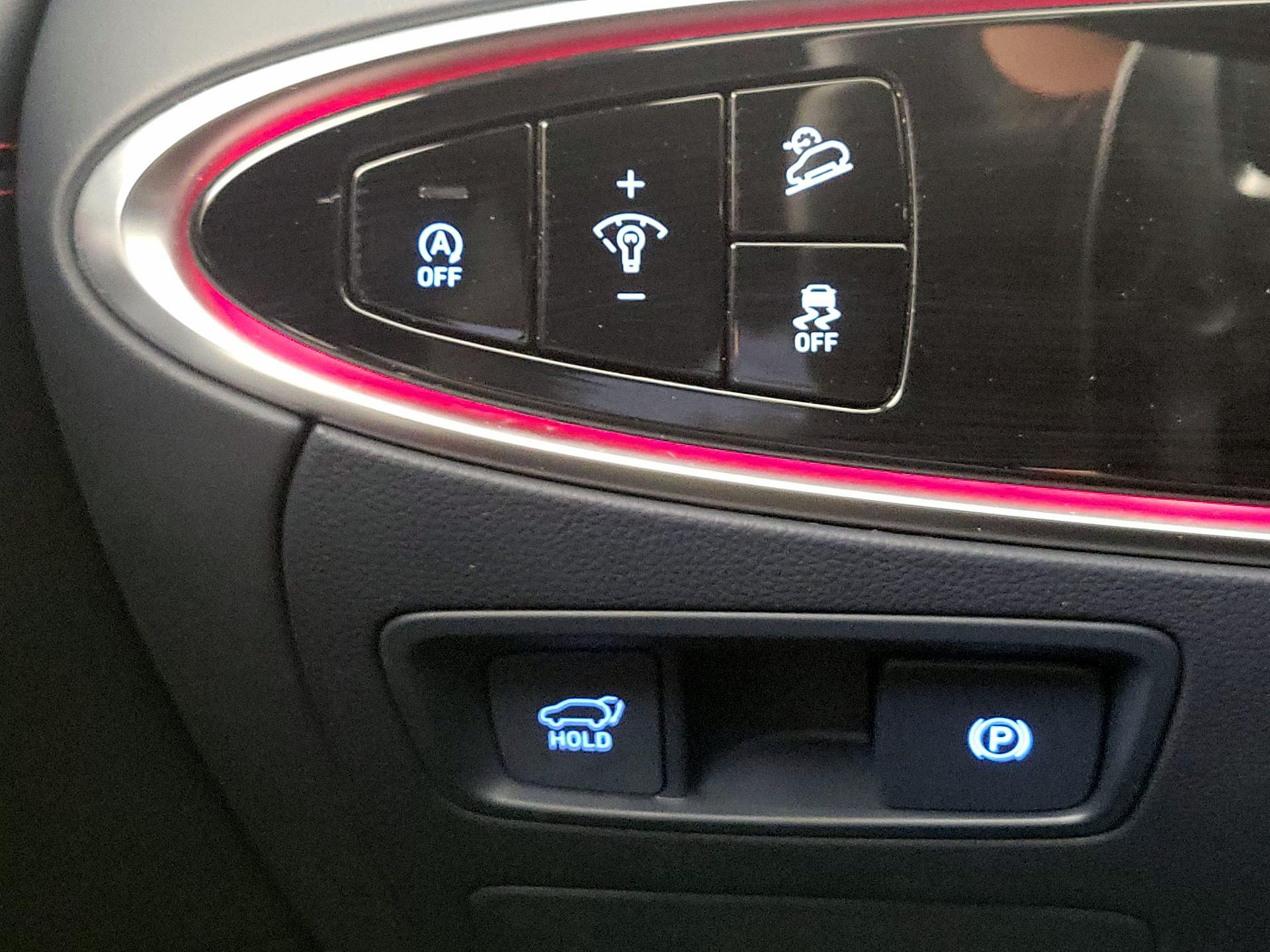 Thumbnail: 2023 Genesis GV70 - 13