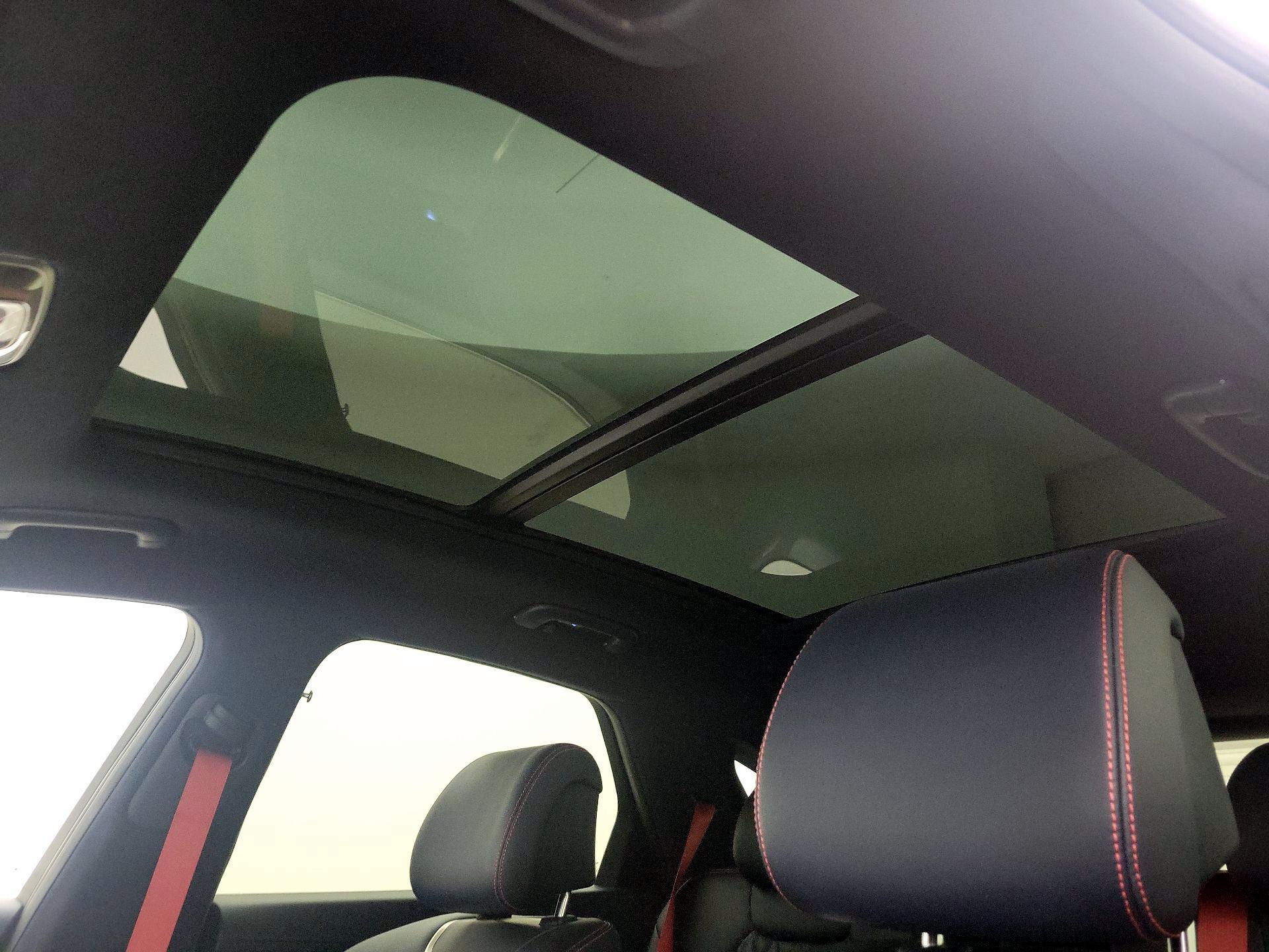 Thumbnail: 2023 Genesis GV70 - 19