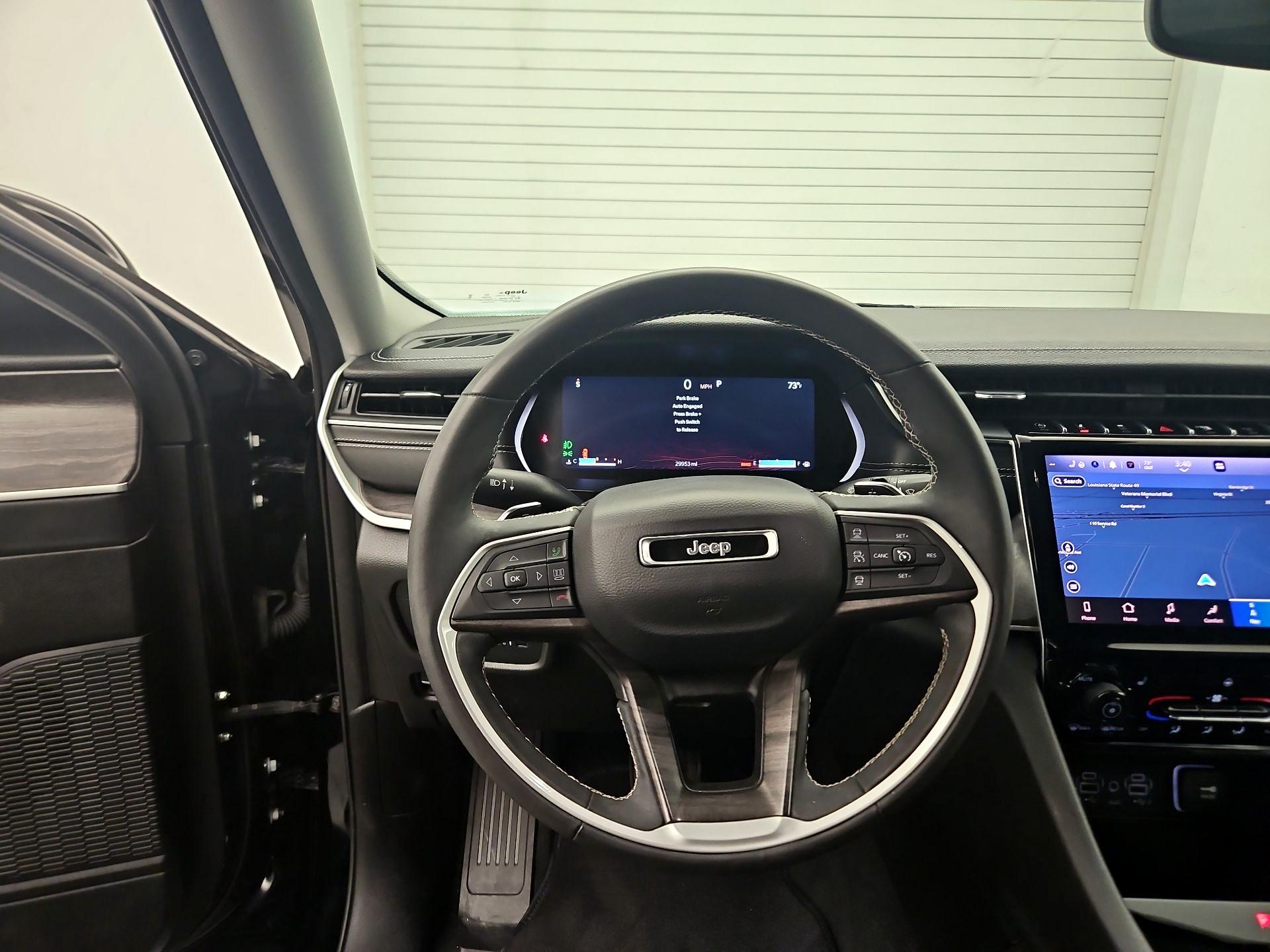 Thumbnail: 2023 Jeep Grand Cherokee - 10