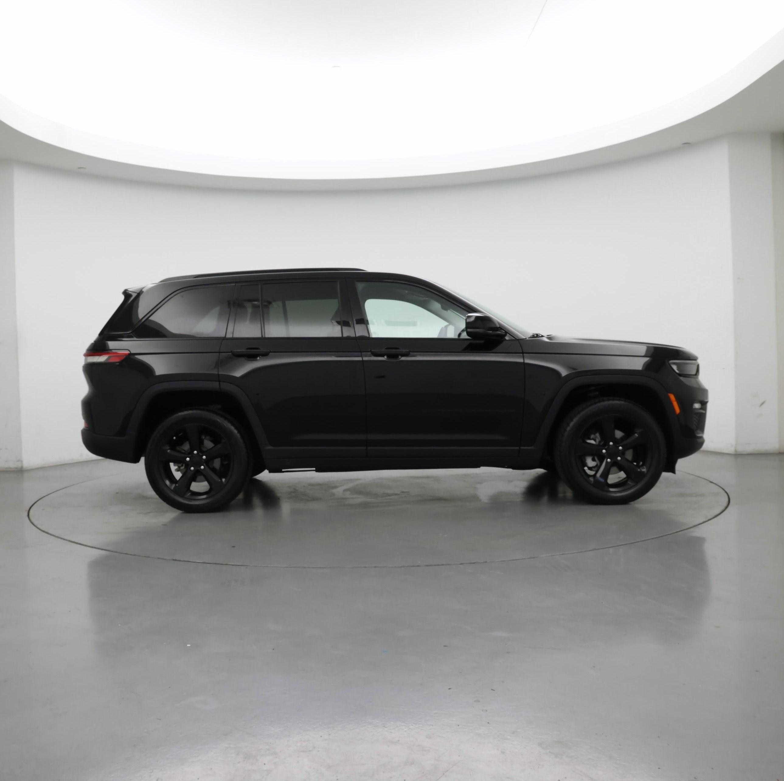 Thumbnail: 2023 Jeep Grand Cherokee - 7