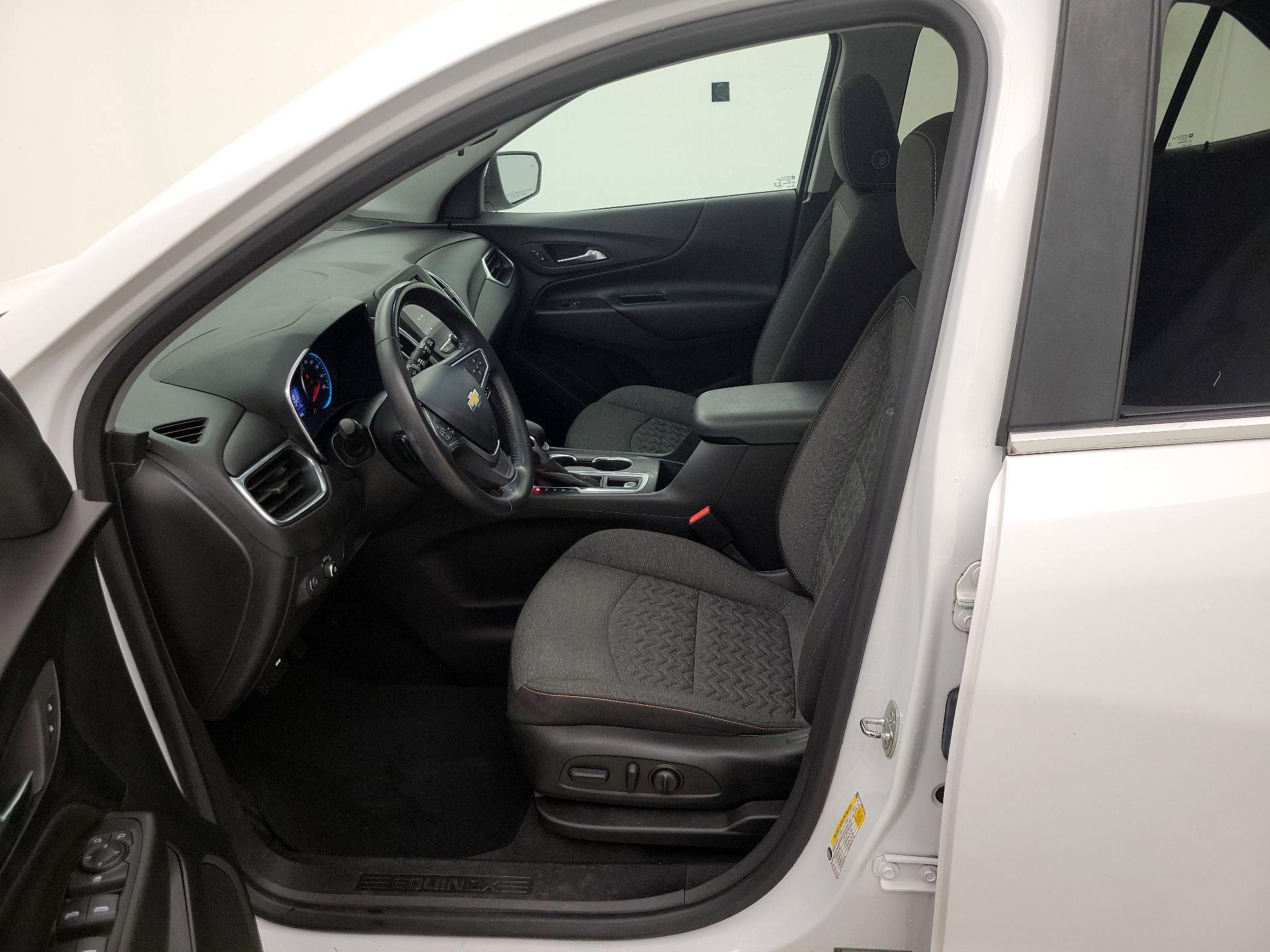 Thumbnail: 2022 Chevrolet Equinox - 11