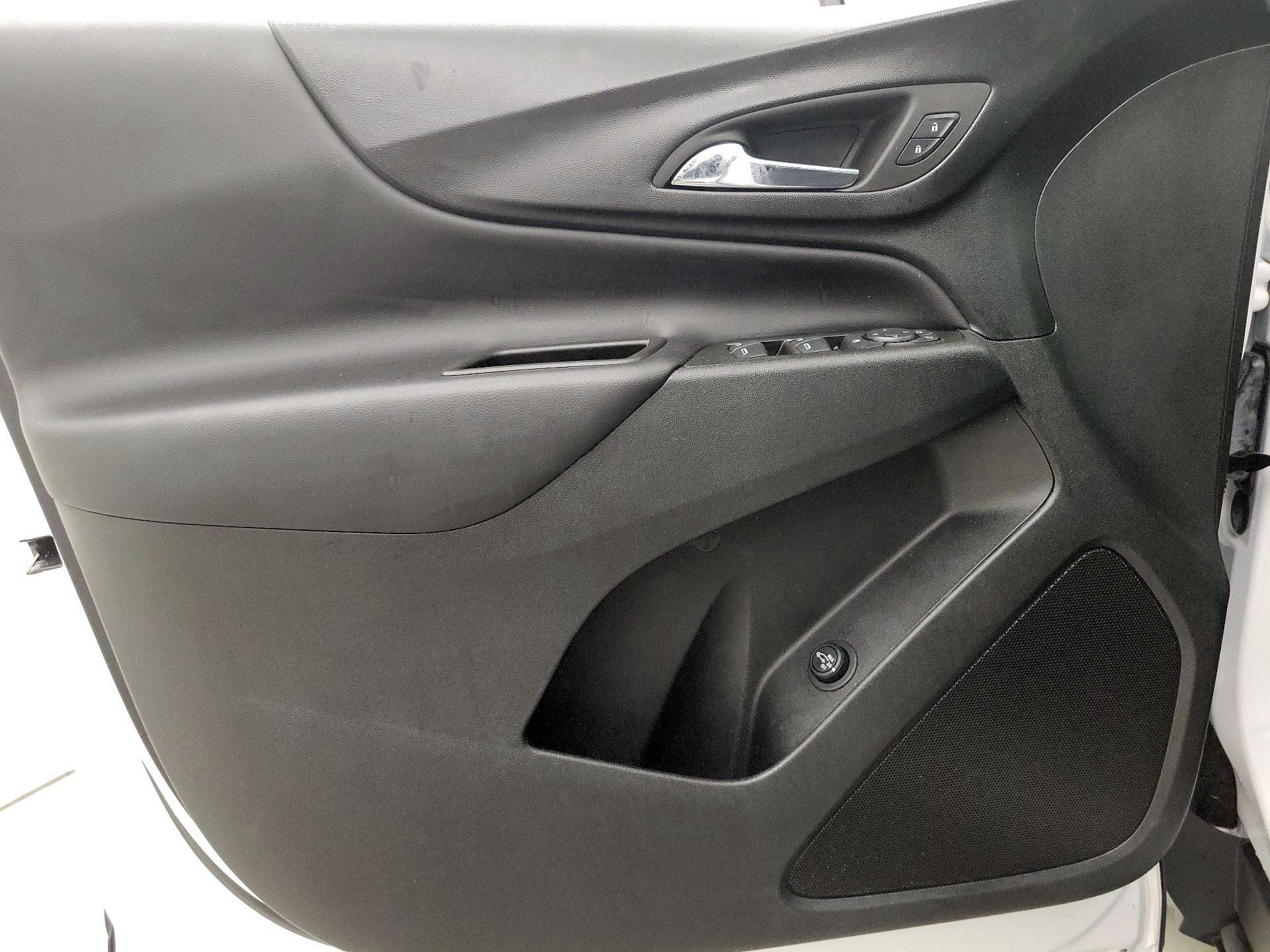 Thumbnail: 2022 Chevrolet Equinox - 12