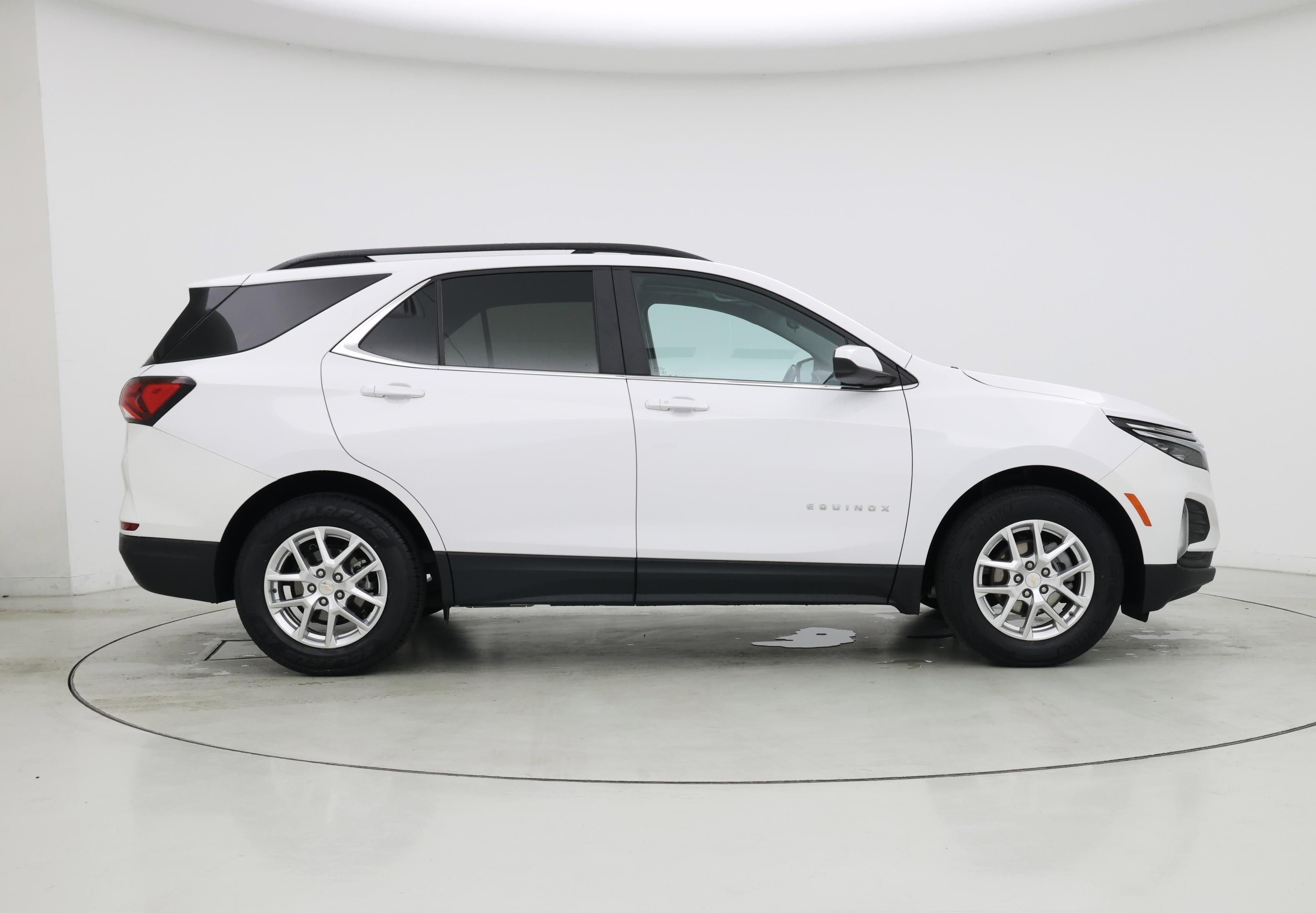 Thumbnail: 2022 Chevrolet Equinox - 7