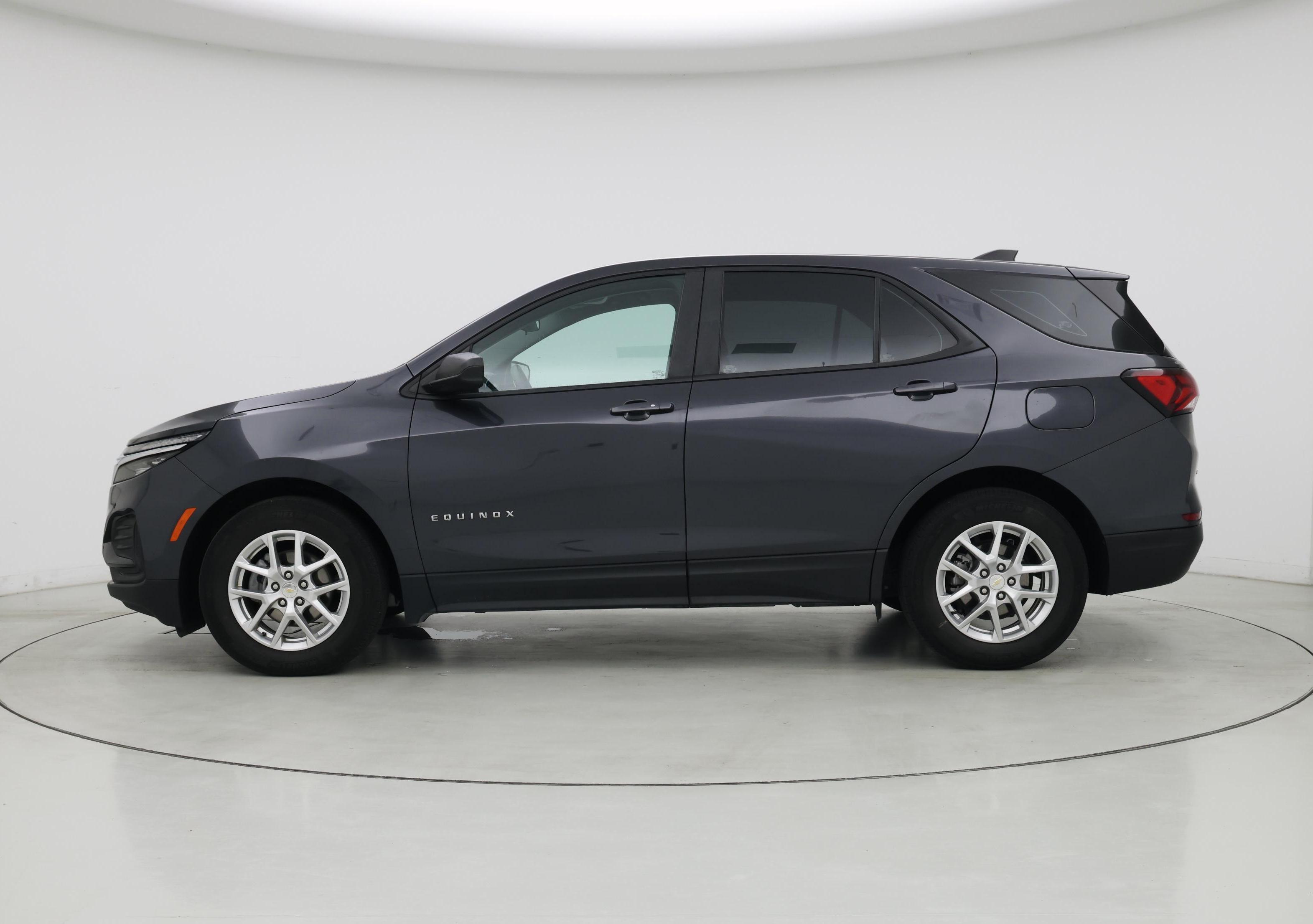 Thumbnail: 2022 Chevrolet Equinox - 3