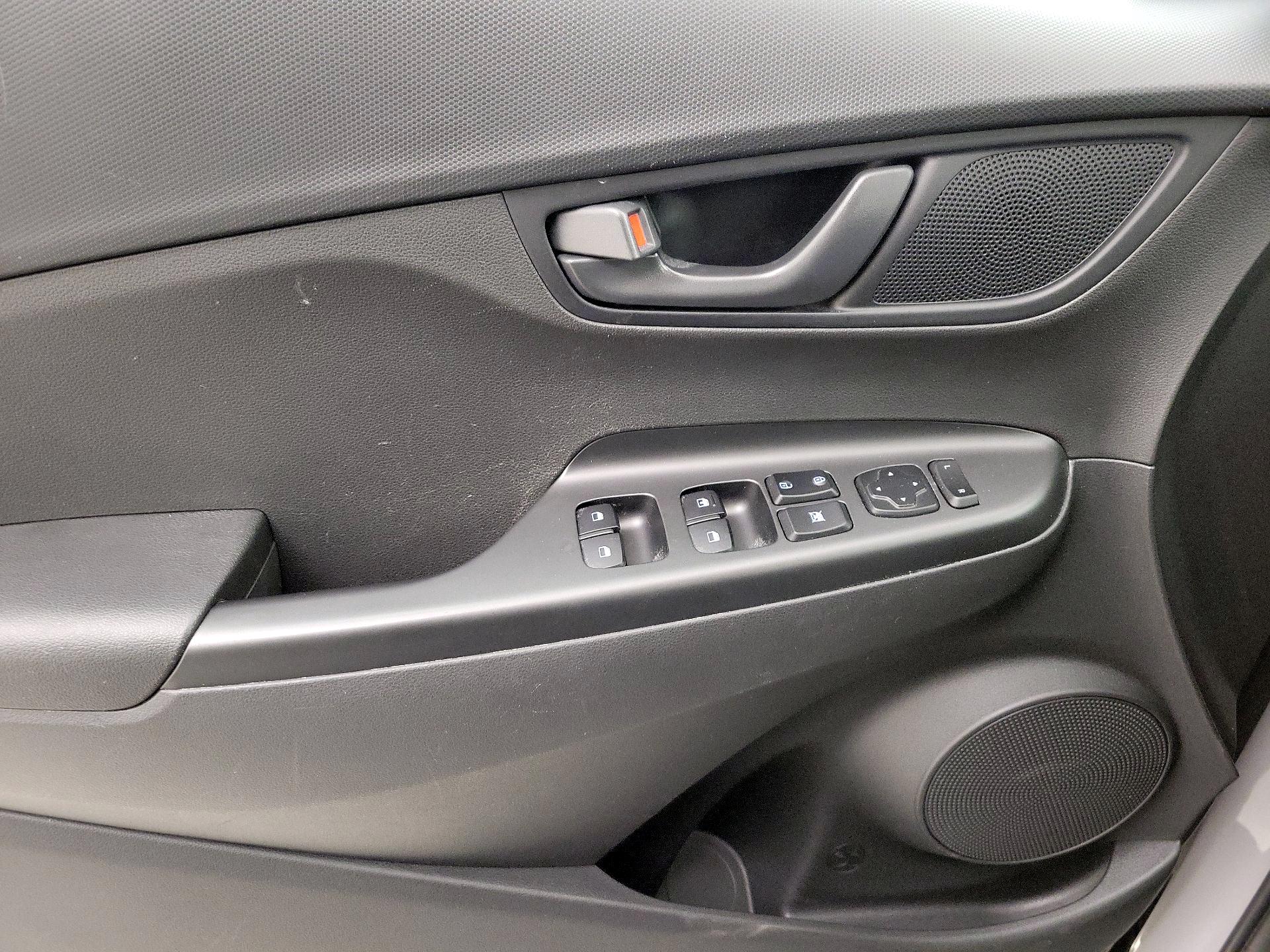 Thumbnail: 2022 Hyundai Kona - 12