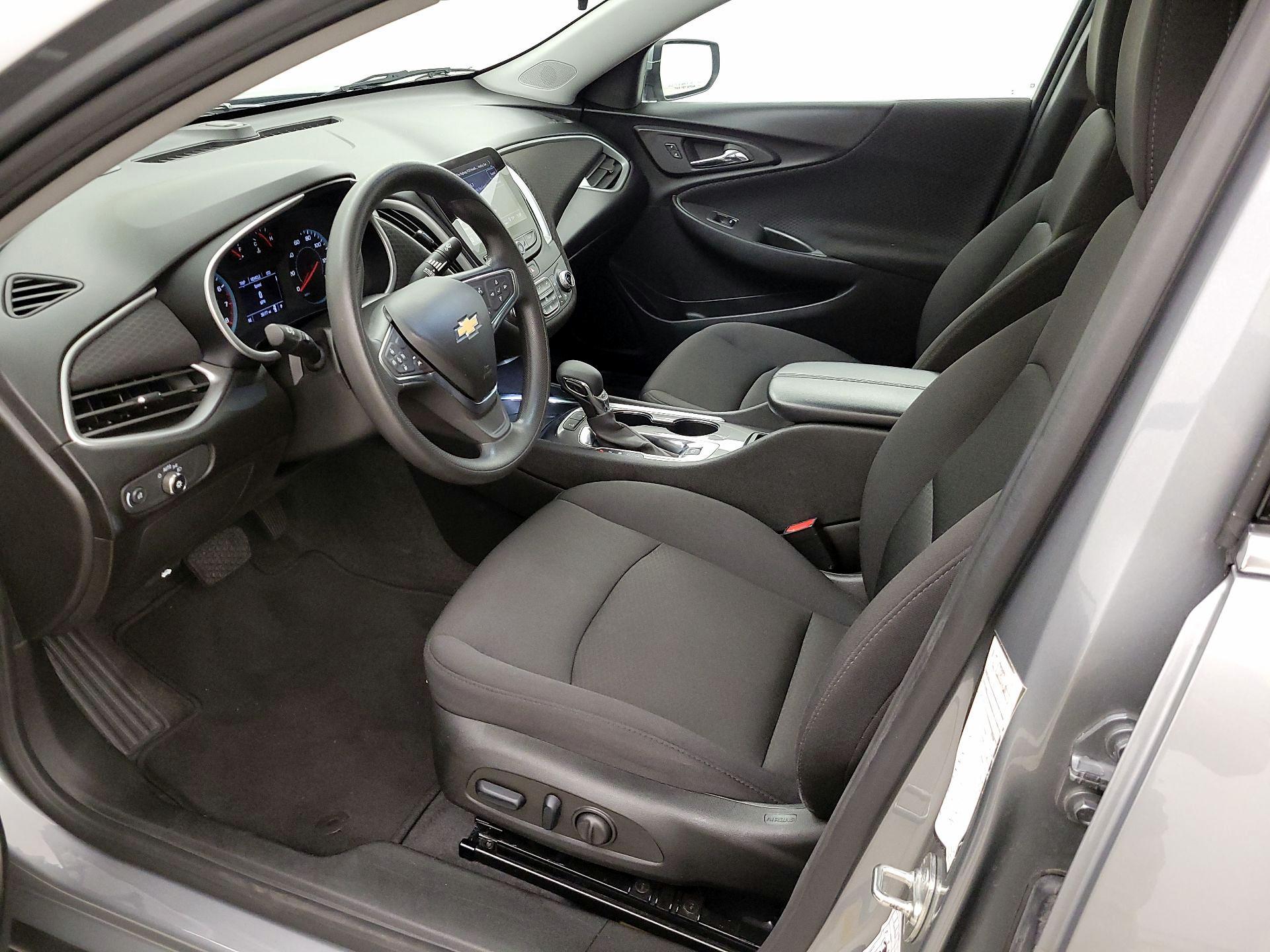 Thumbnail: 2024 Chevrolet Malibu - 11
