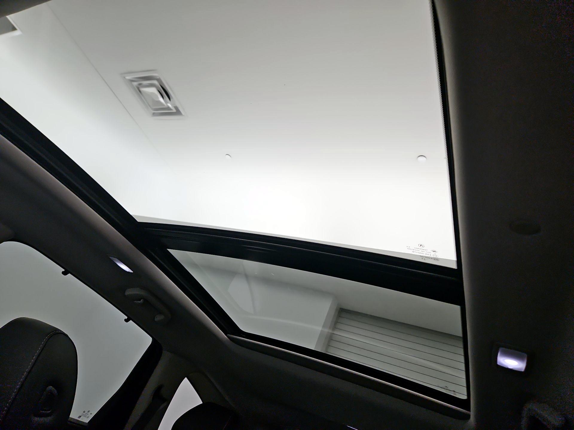 Thumbnail: 2024 Acura MDX - 20