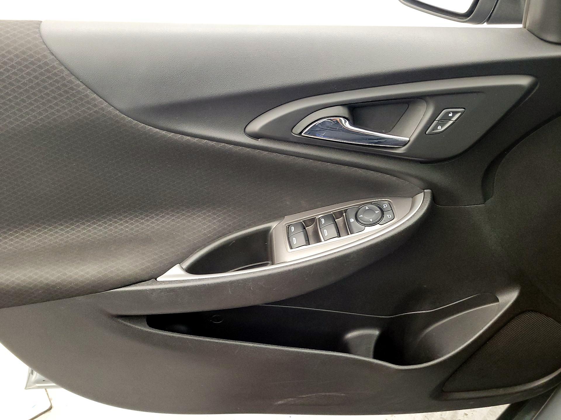 Thumbnail: 2023 Chevrolet Malibu - 12
