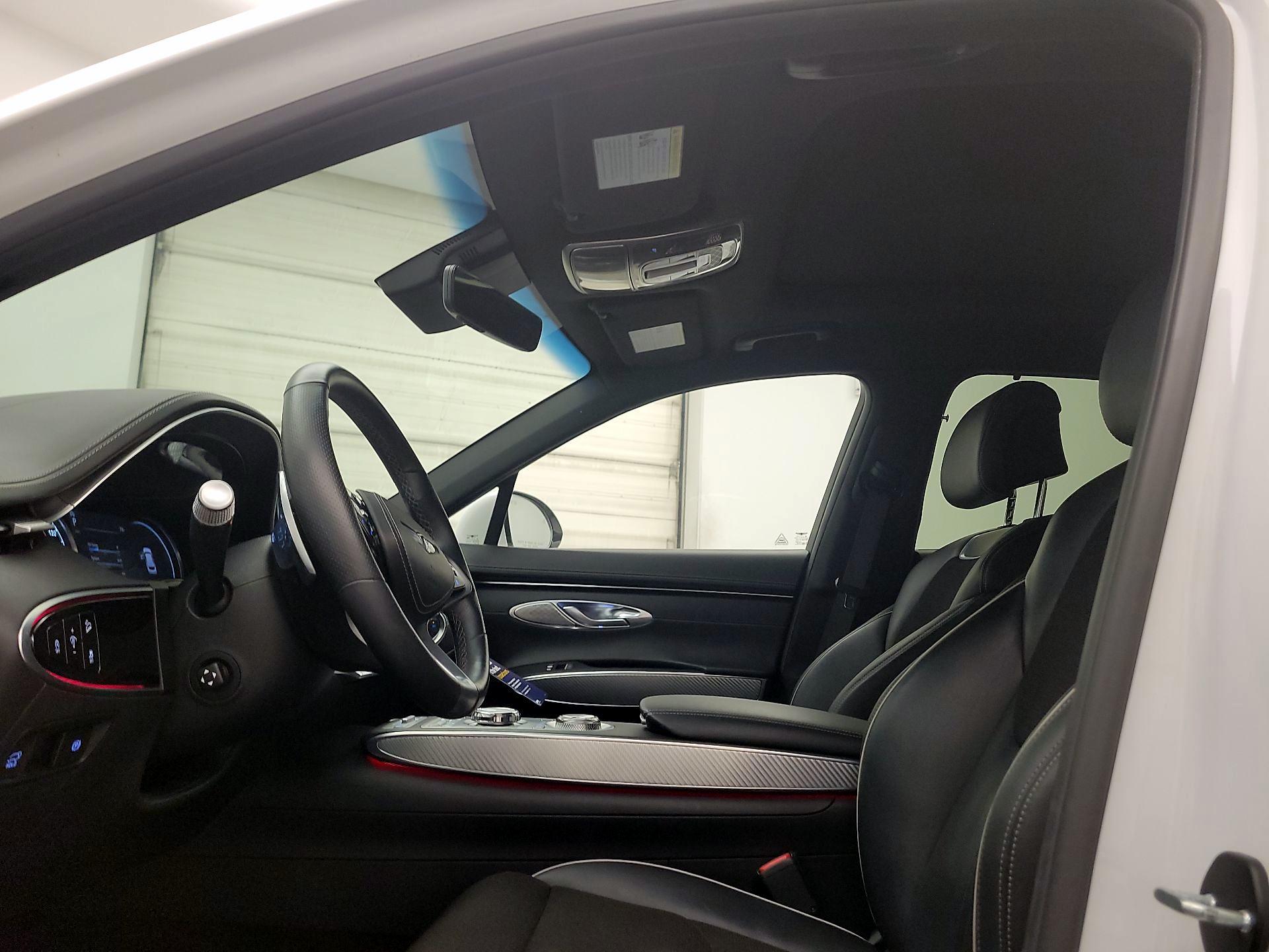 Thumbnail: 2022 Genesis GV70 - 19