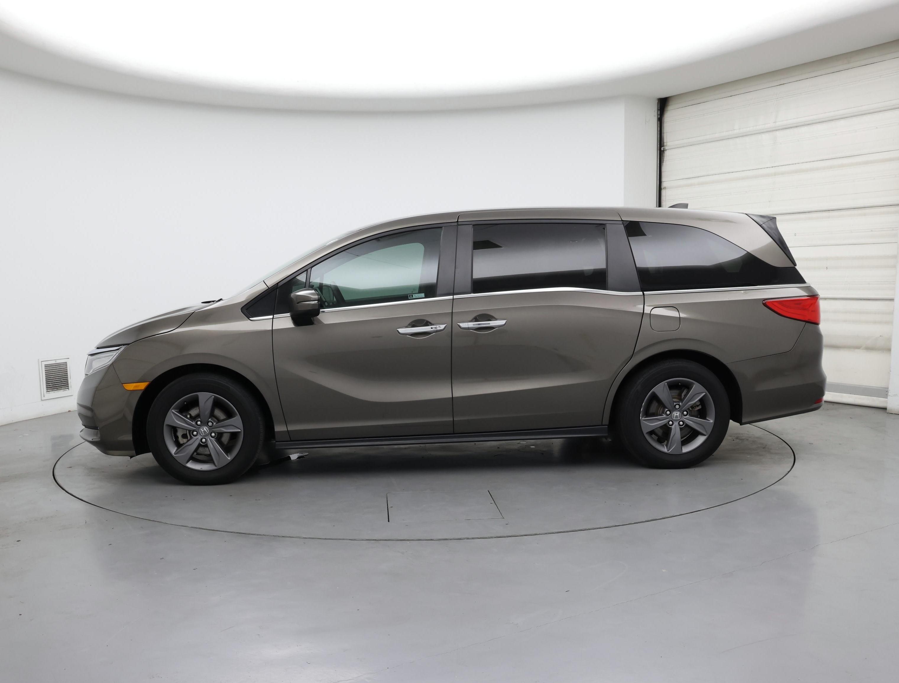 Thumbnail: 2022 Honda Odyssey - 3