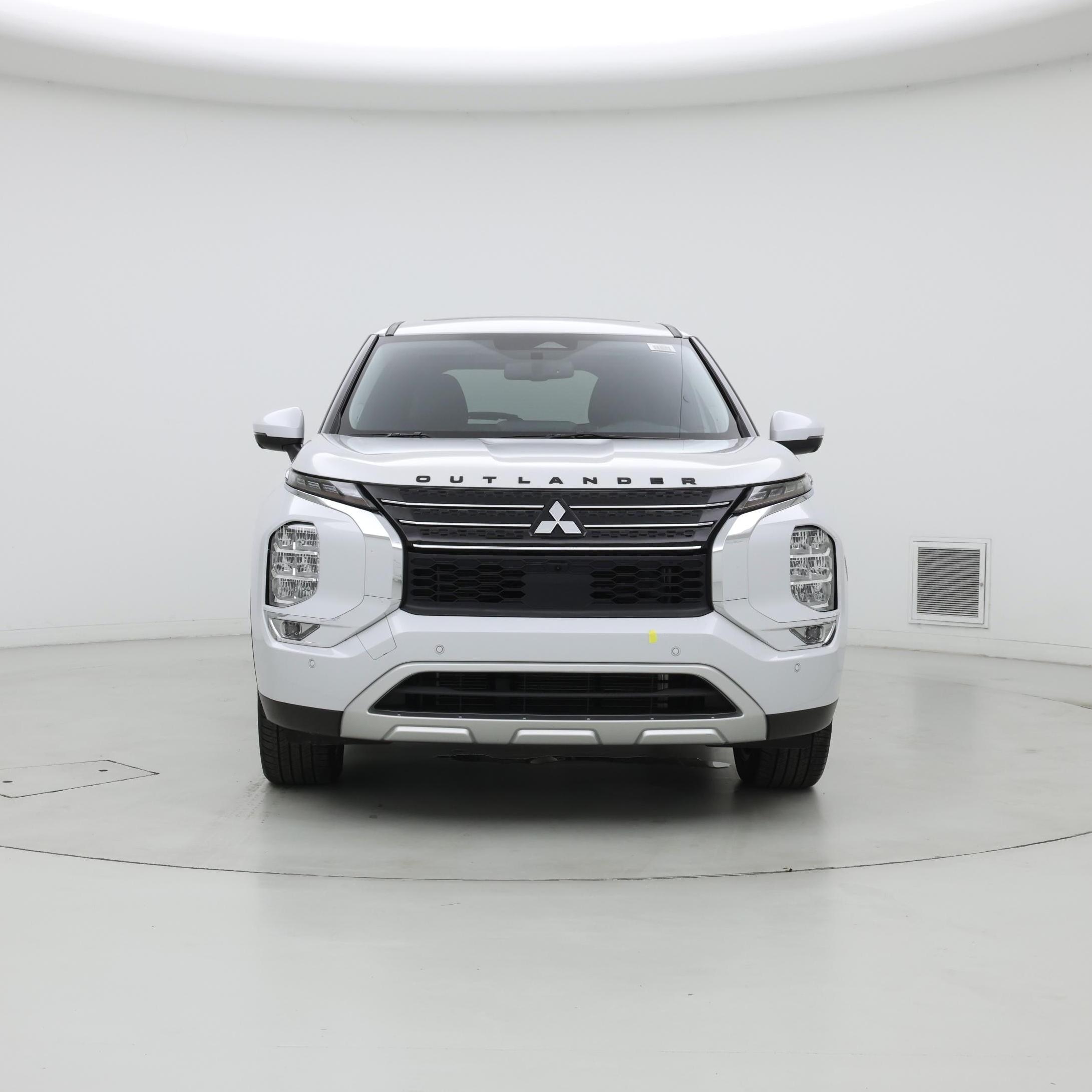 Thumbnail: 2023 Mitsubishi Outlander - 5