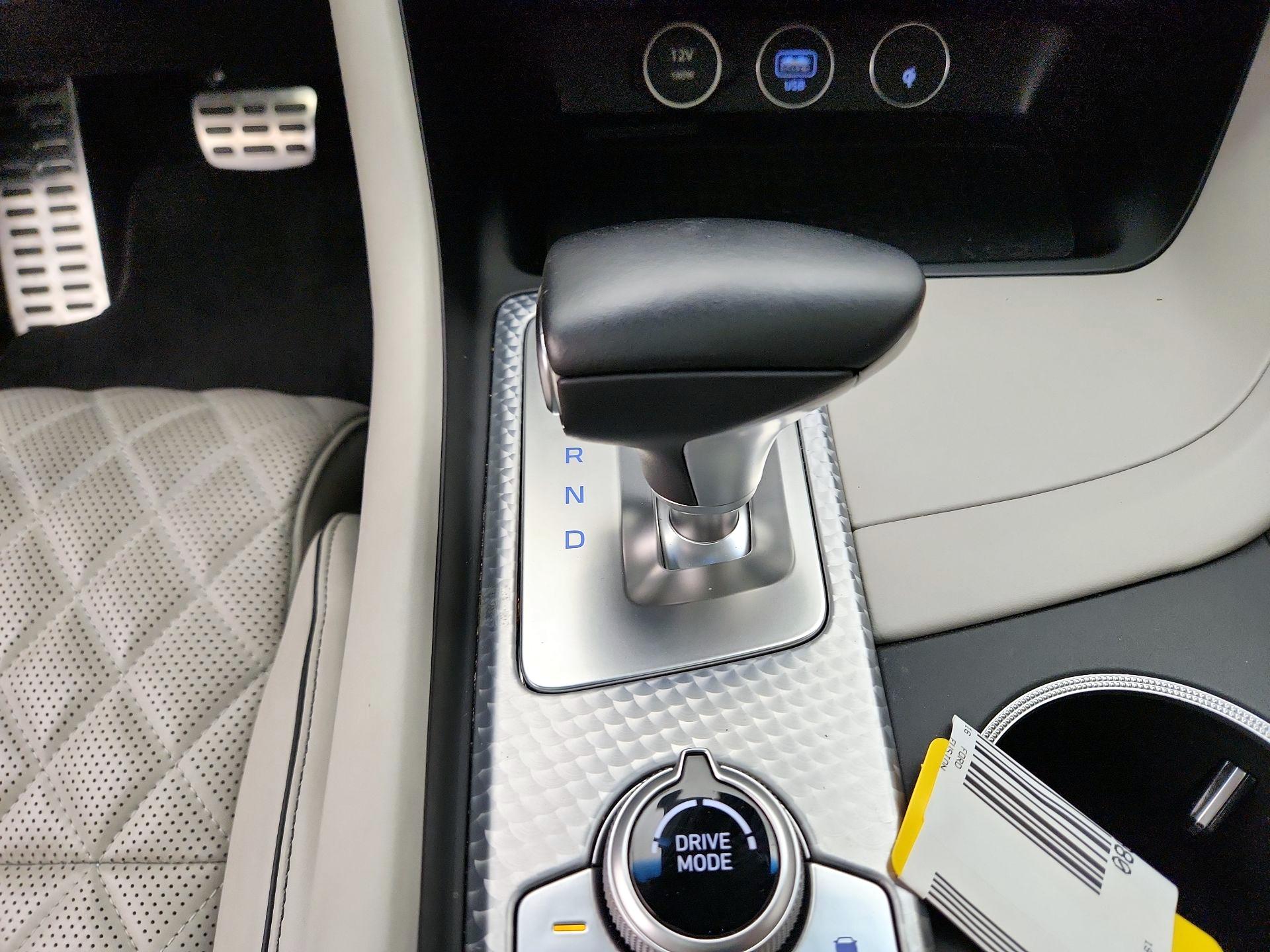 Thumbnail: 2022 Genesis G70 - 18