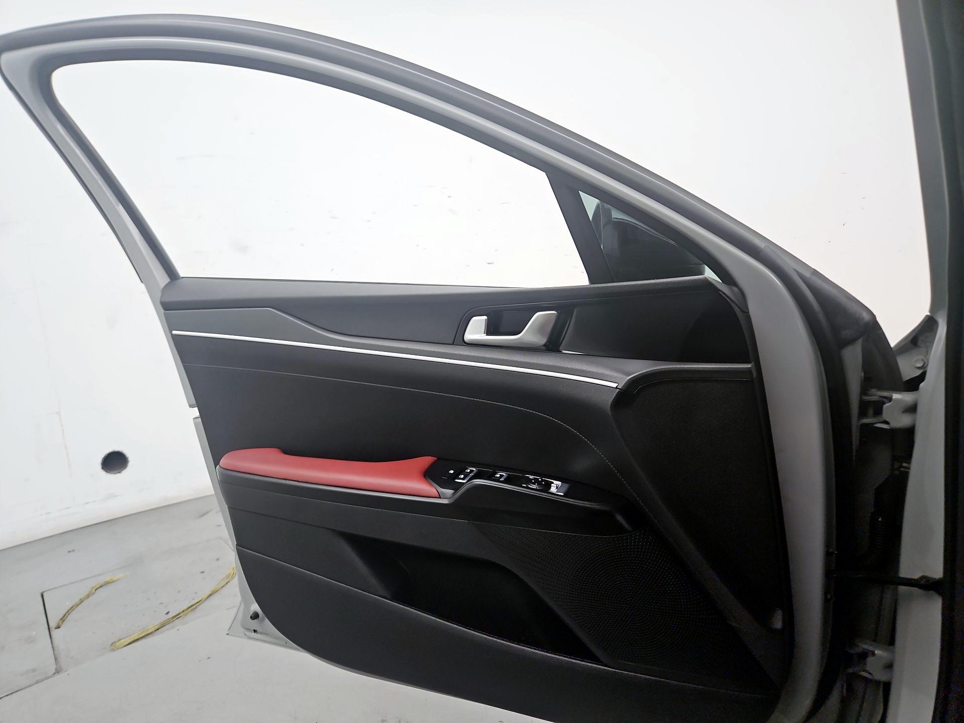 Thumbnail: 2022 Kia K5 - 12