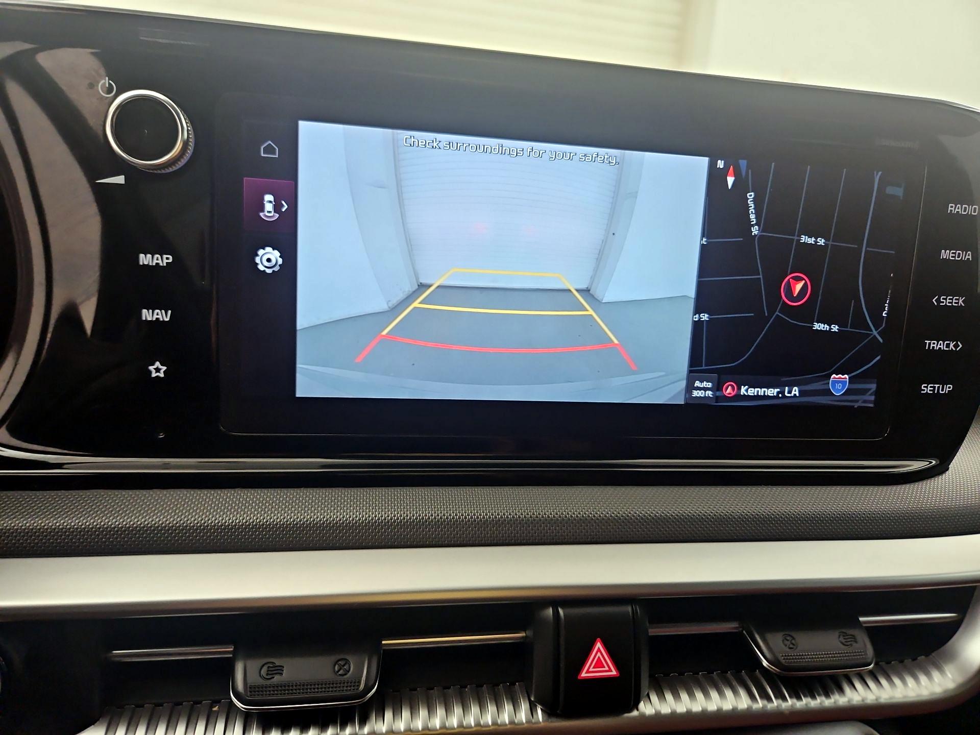 Thumbnail: 2022 Kia K5 - 15