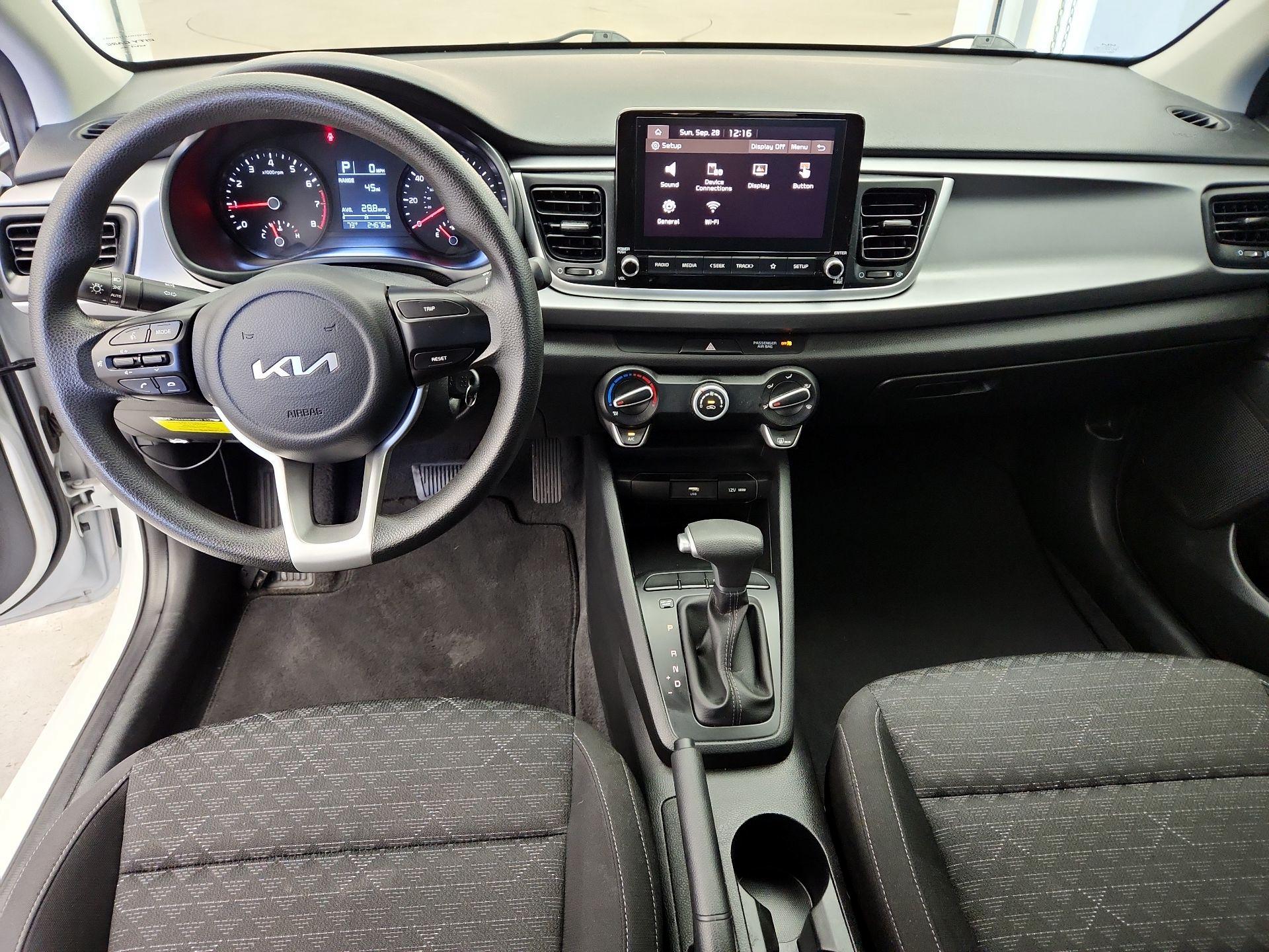 Thumbnail: 2023 Kia Rio - 9