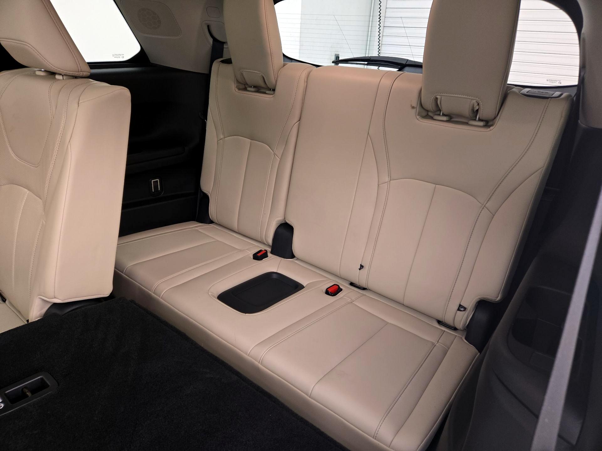 Thumbnail: 2023 INFINITI QX60 - 20