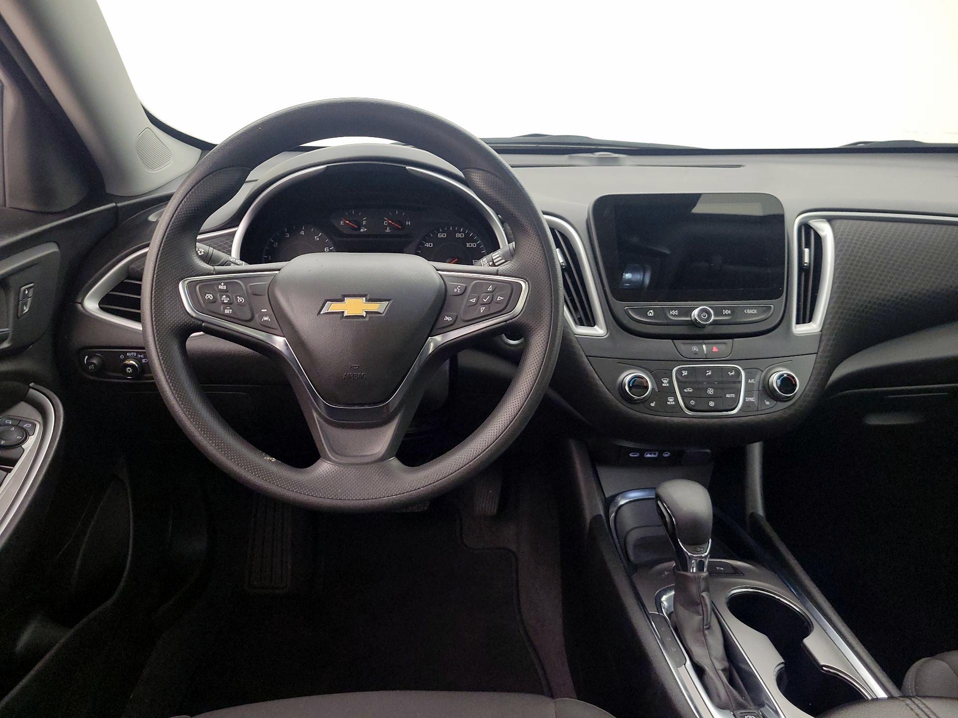 Thumbnail: 2024 Chevrolet Malibu - 10