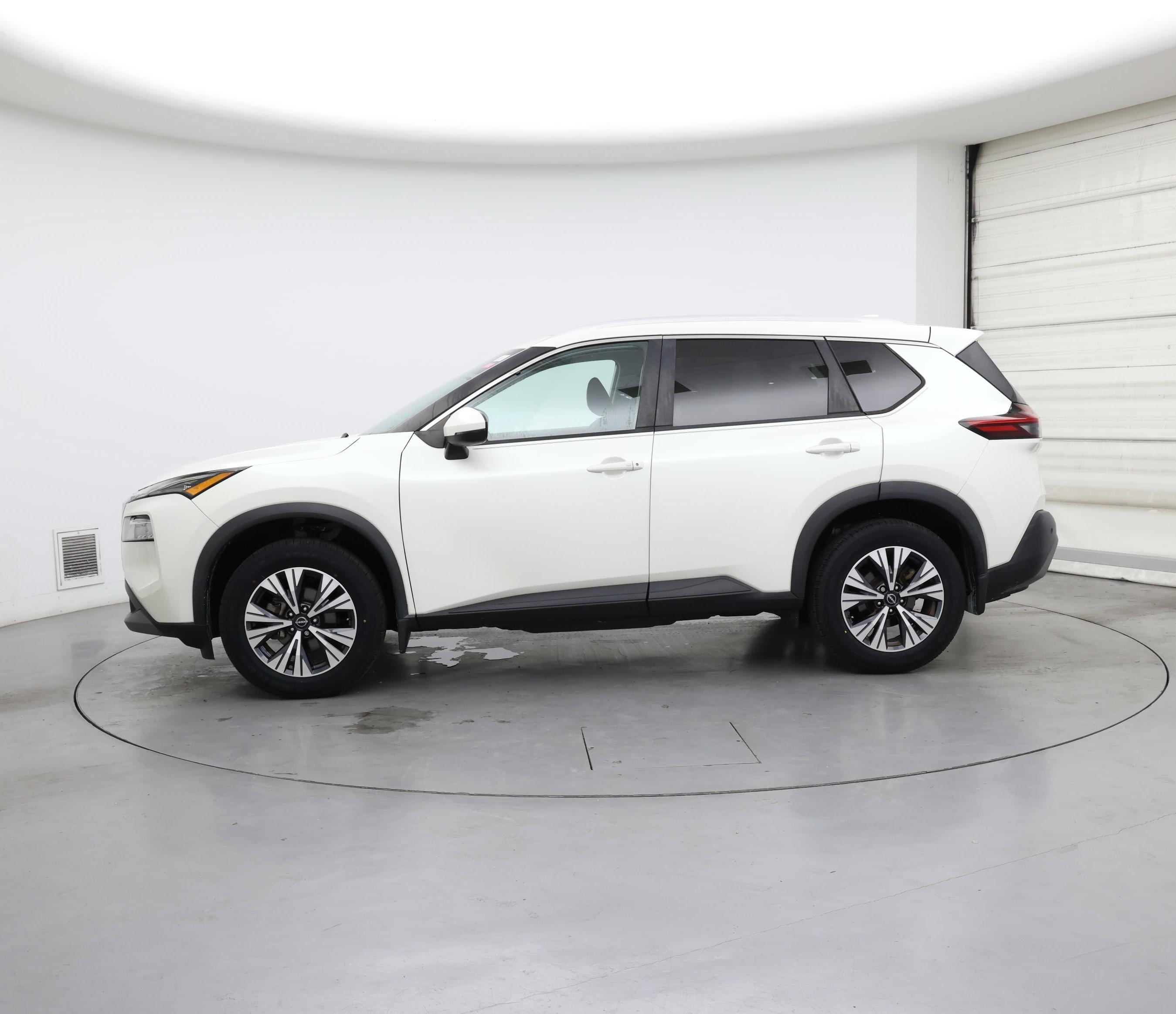 Thumbnail: 2022 Nissan Rogue - 3