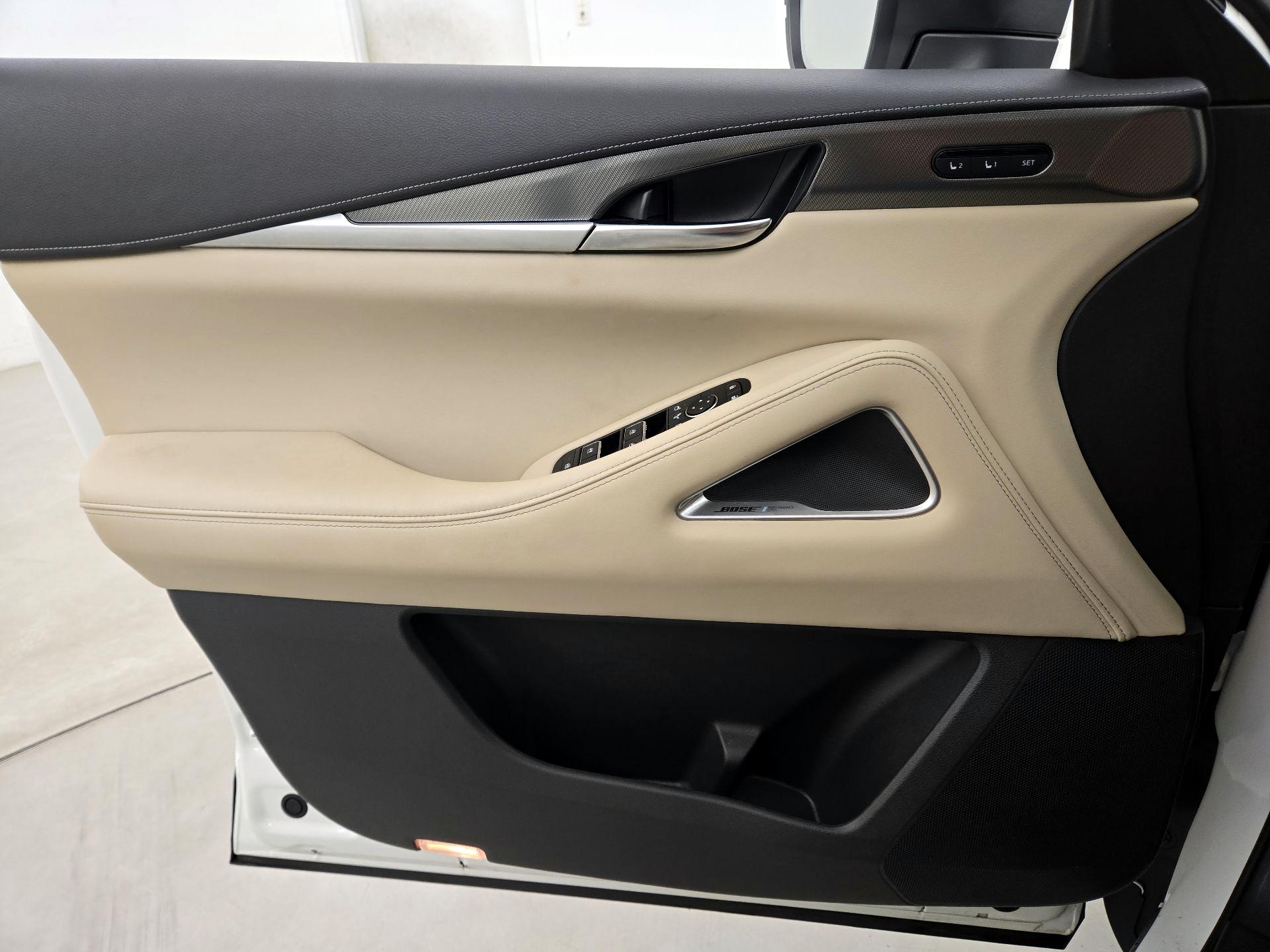 Thumbnail: 2023 INFINITI QX60 - 12
