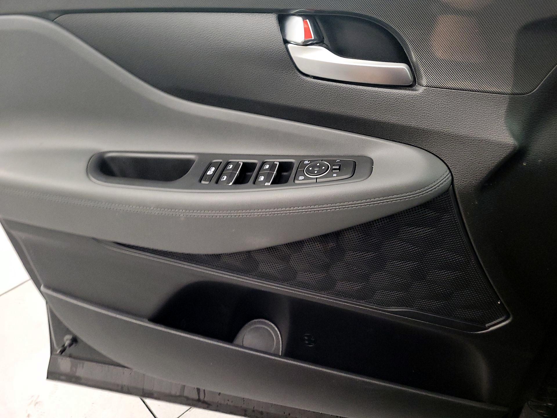 Thumbnail: 2023 Hyundai Santa Fe - 12
