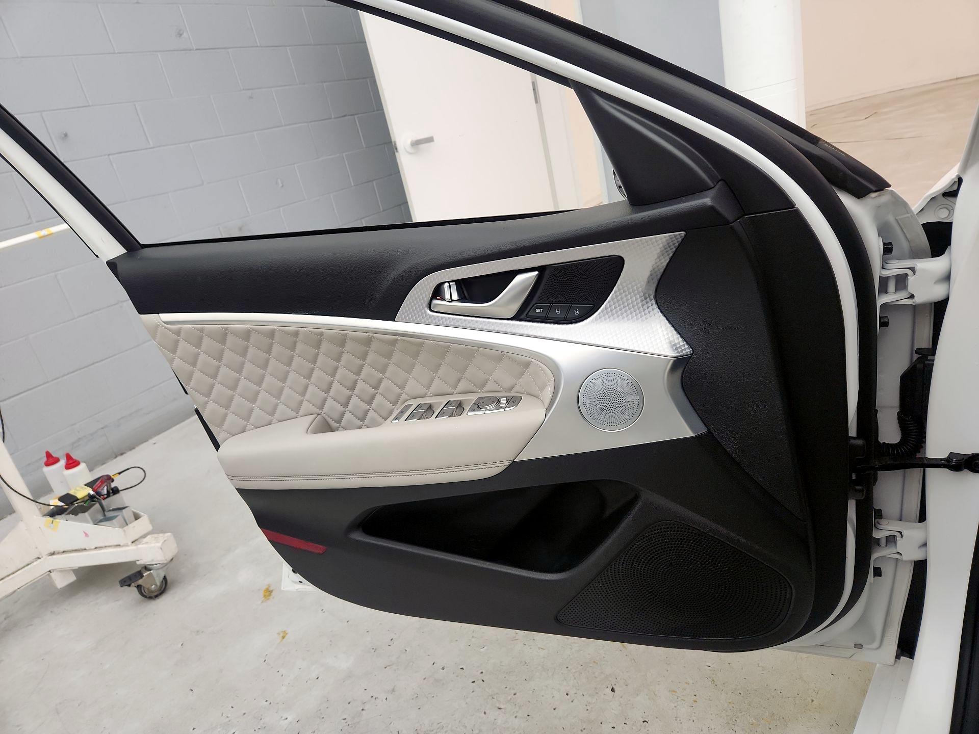 Thumbnail: 2023 Genesis G70 - 12