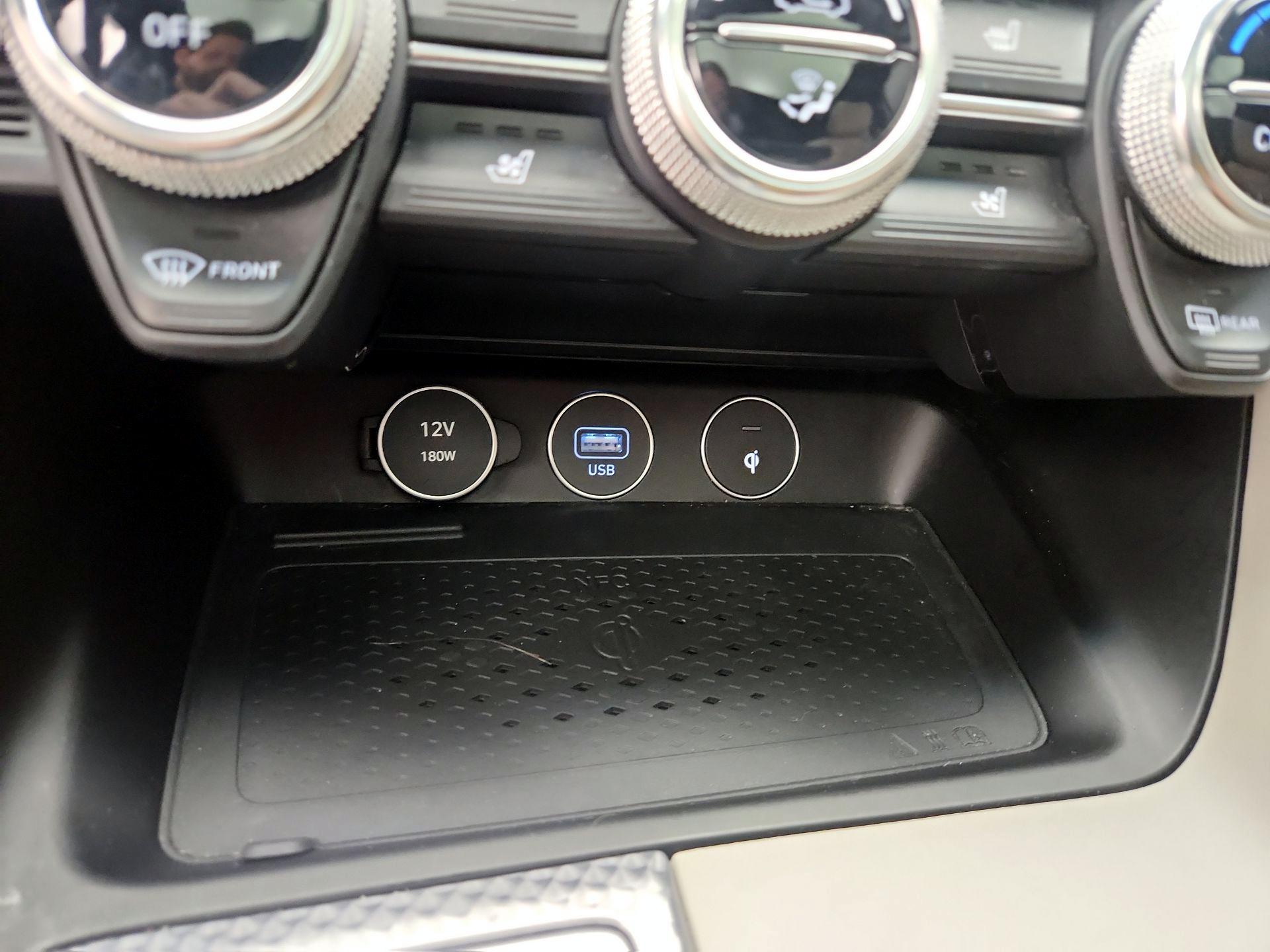Thumbnail: 2023 Genesis G70 - 19