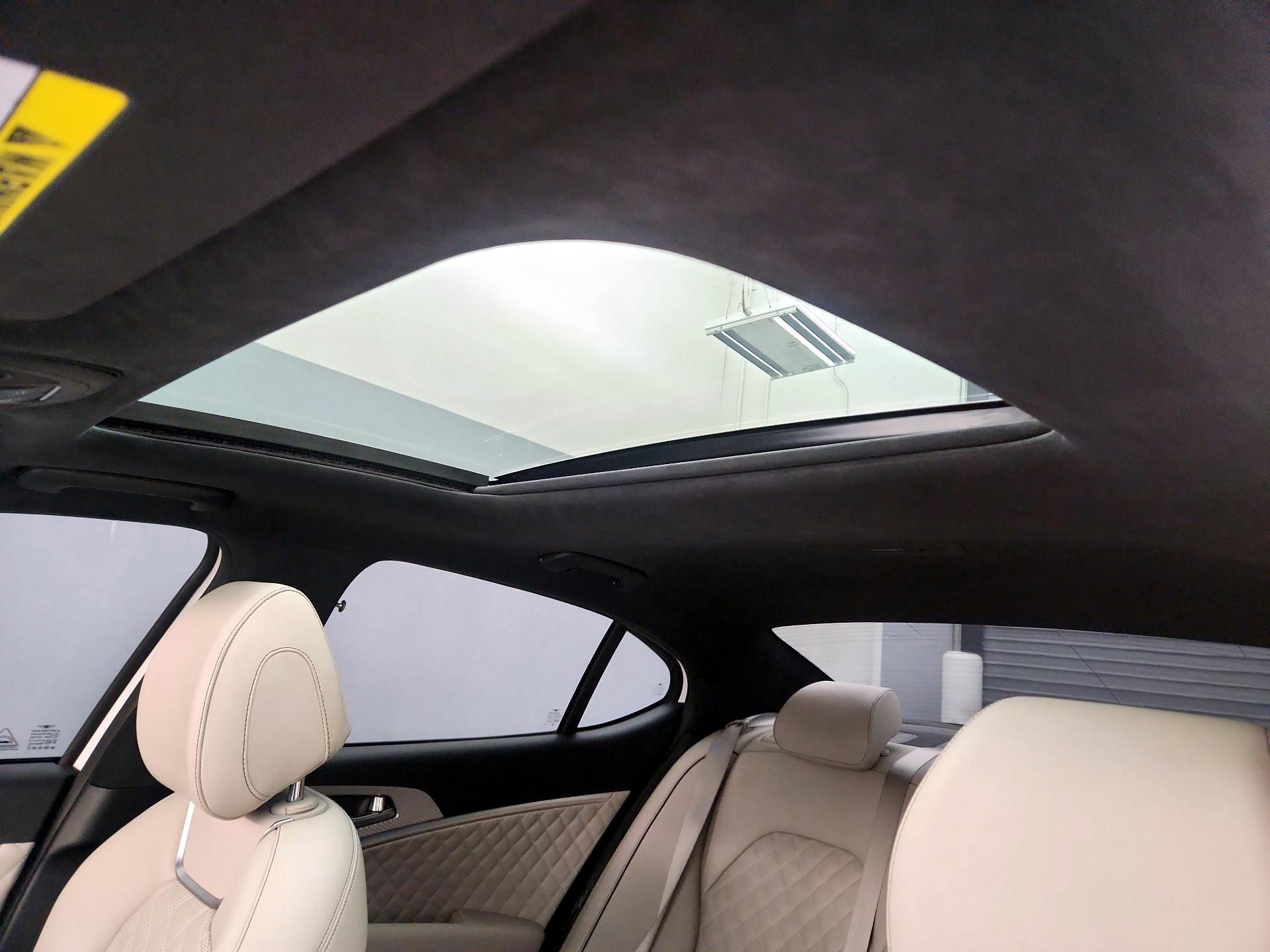 Thumbnail: 2023 Genesis G70 - 20