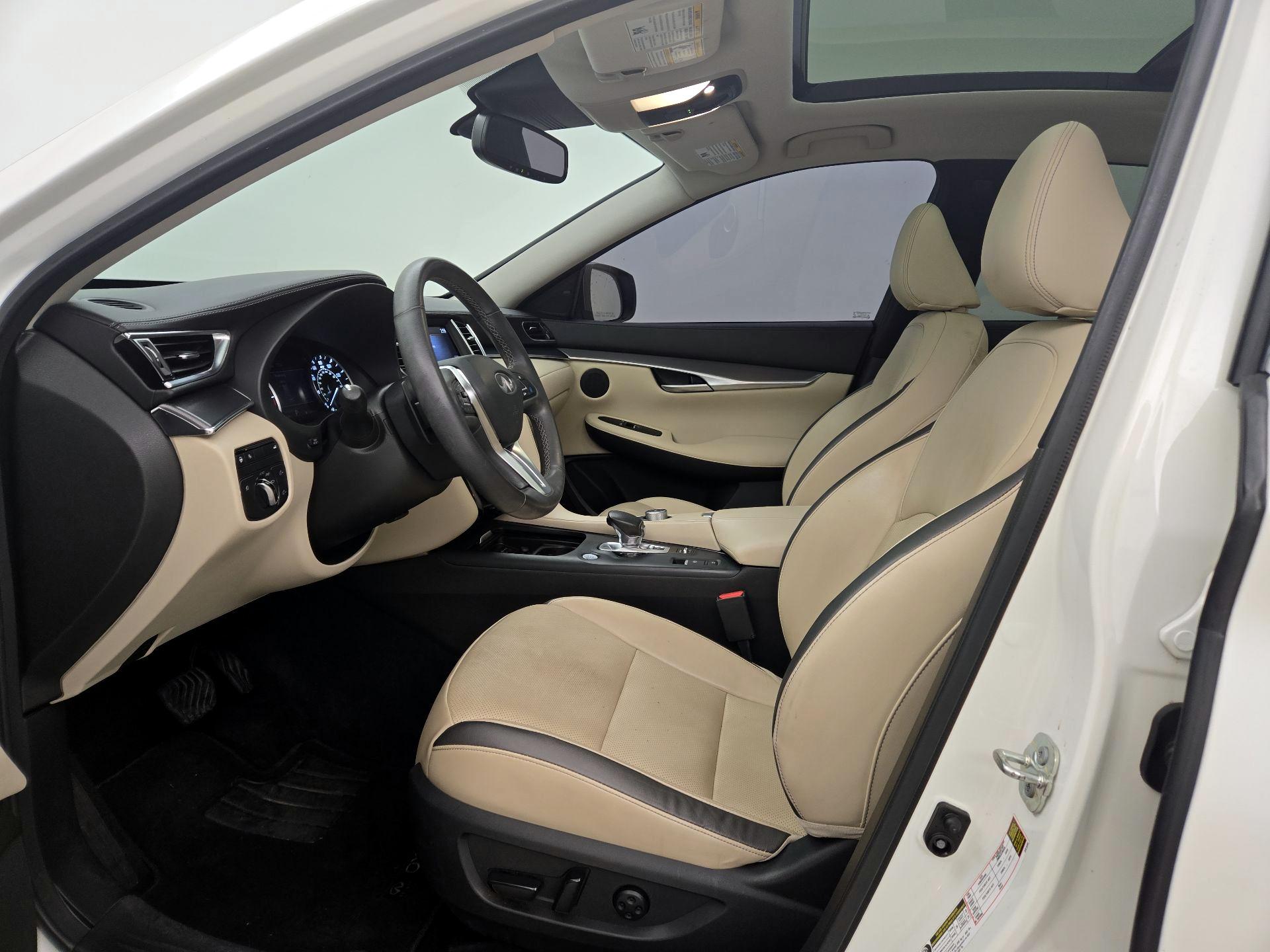 Thumbnail: 2022 INFINITI QX50 - 11
