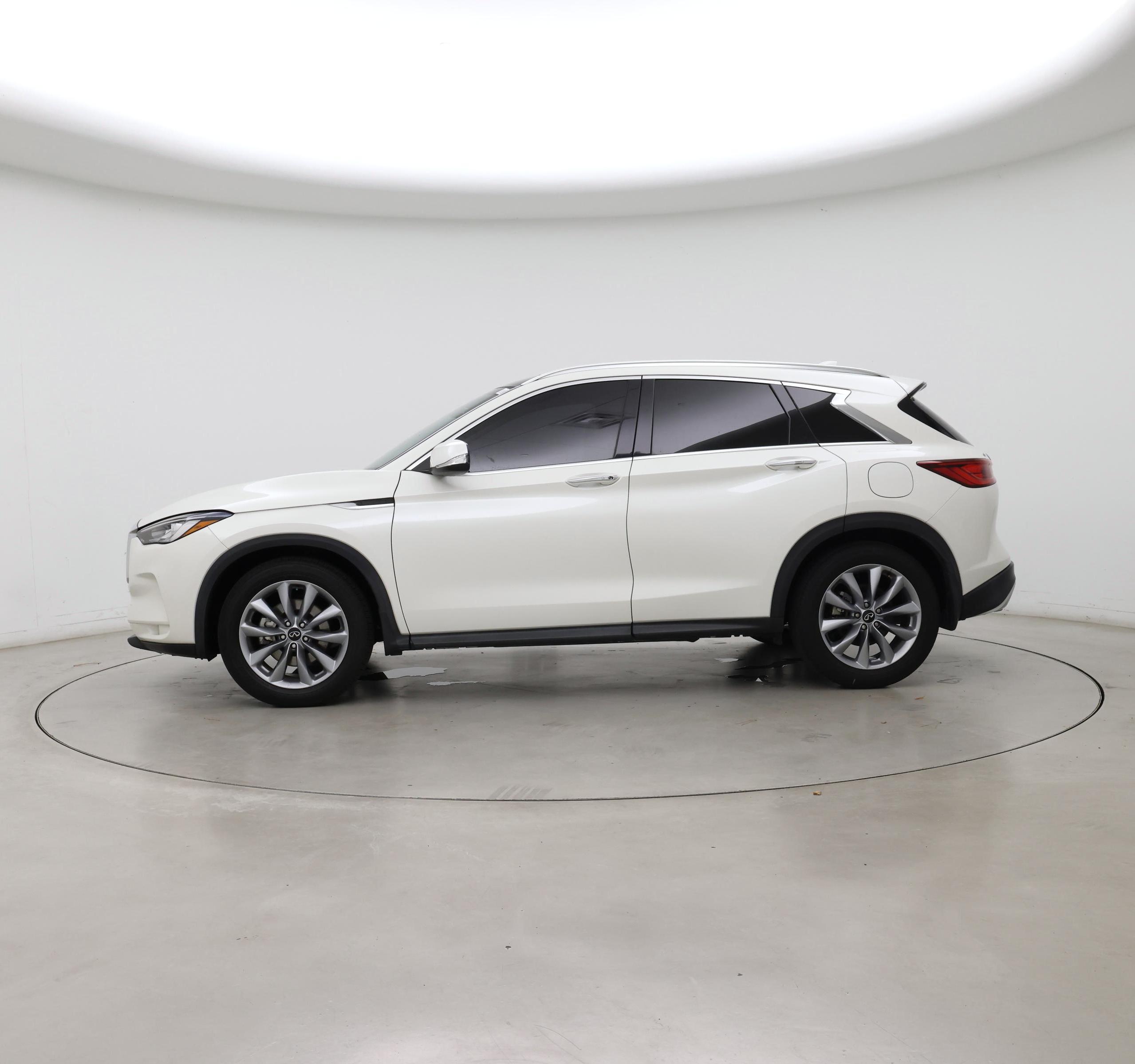 Thumbnail: 2022 INFINITI QX50 - 3