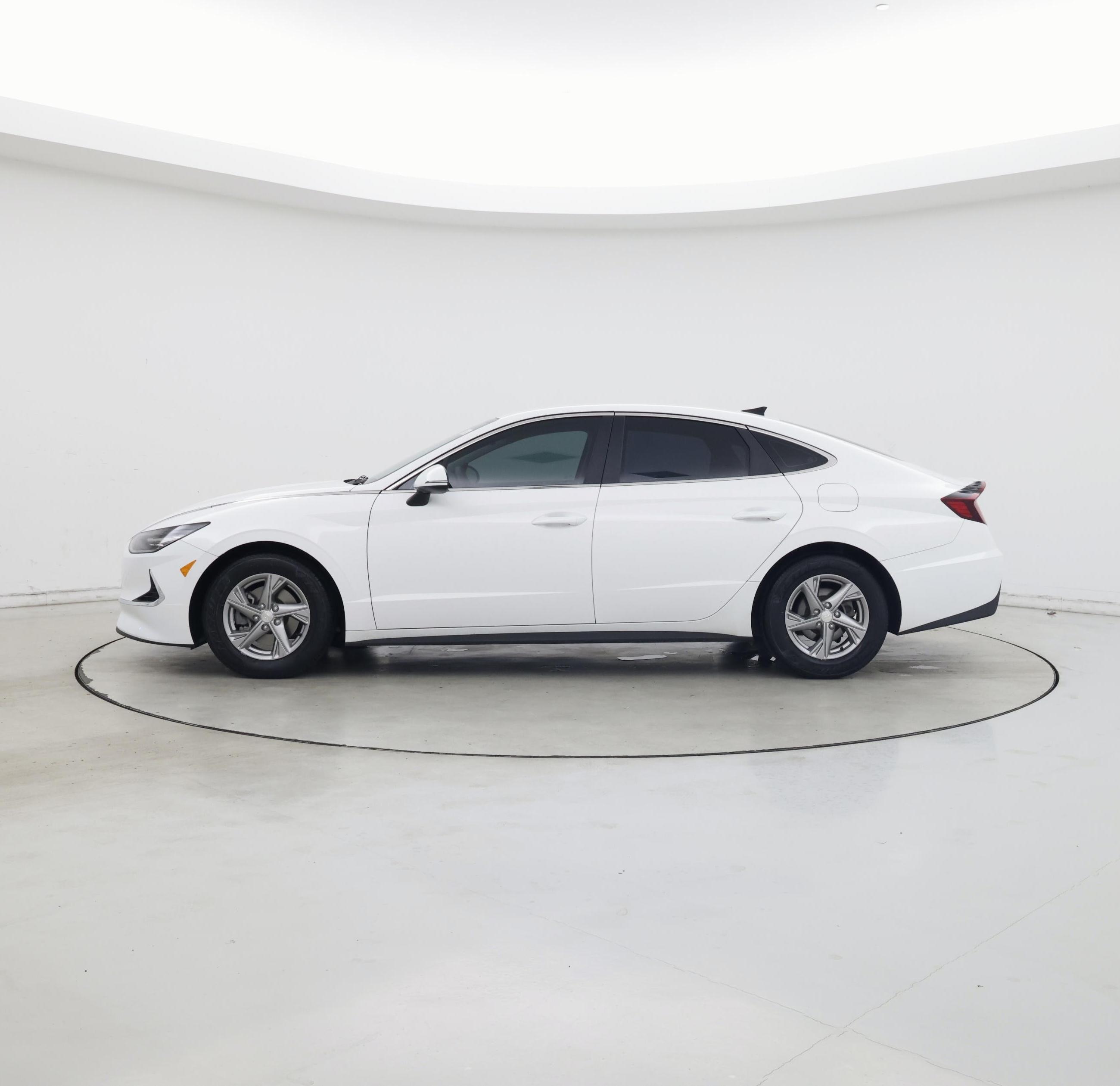 Thumbnail: 2023 Hyundai Sonata - 3