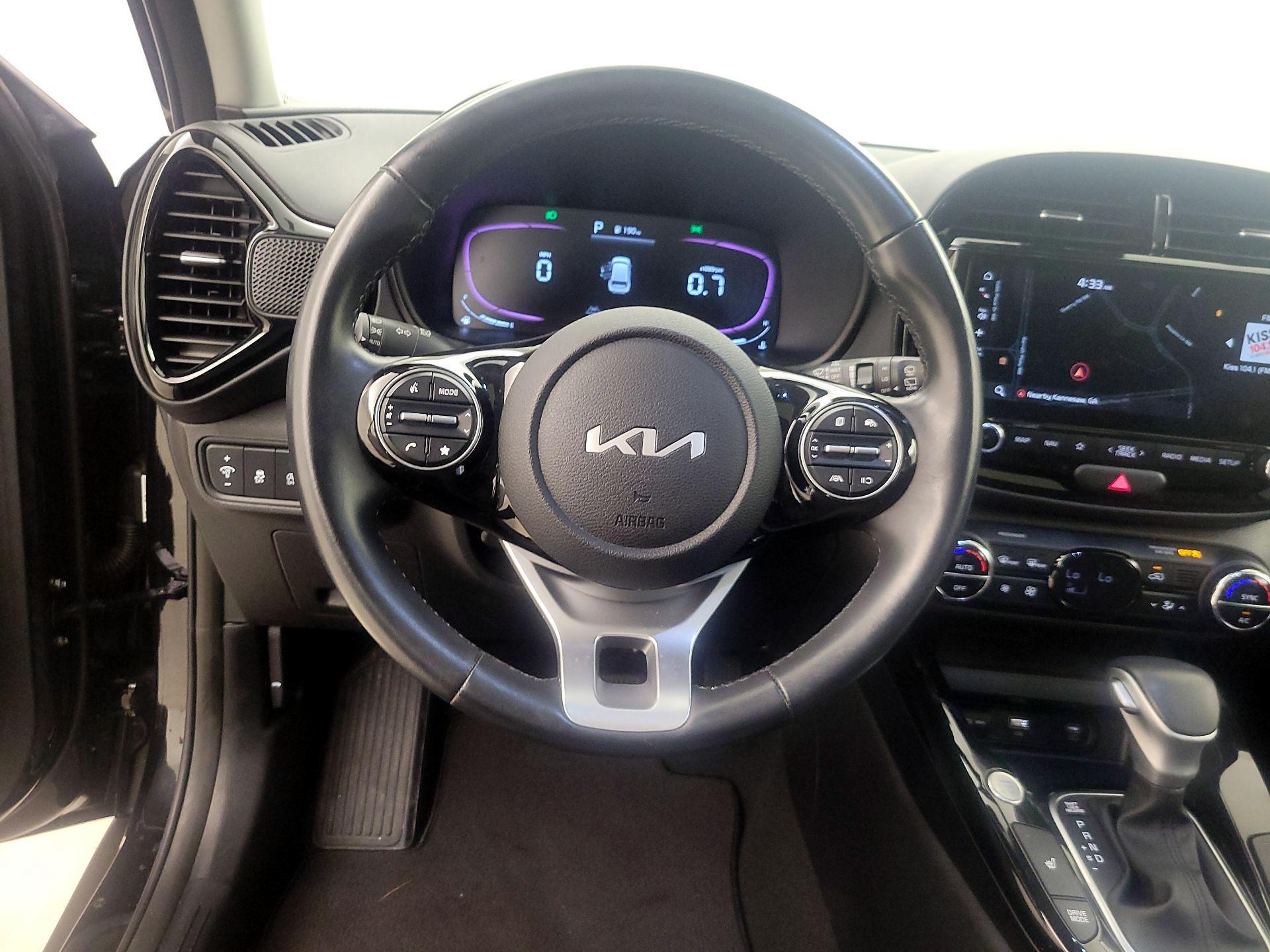 Thumbnail: 2023 Kia Soul - 10