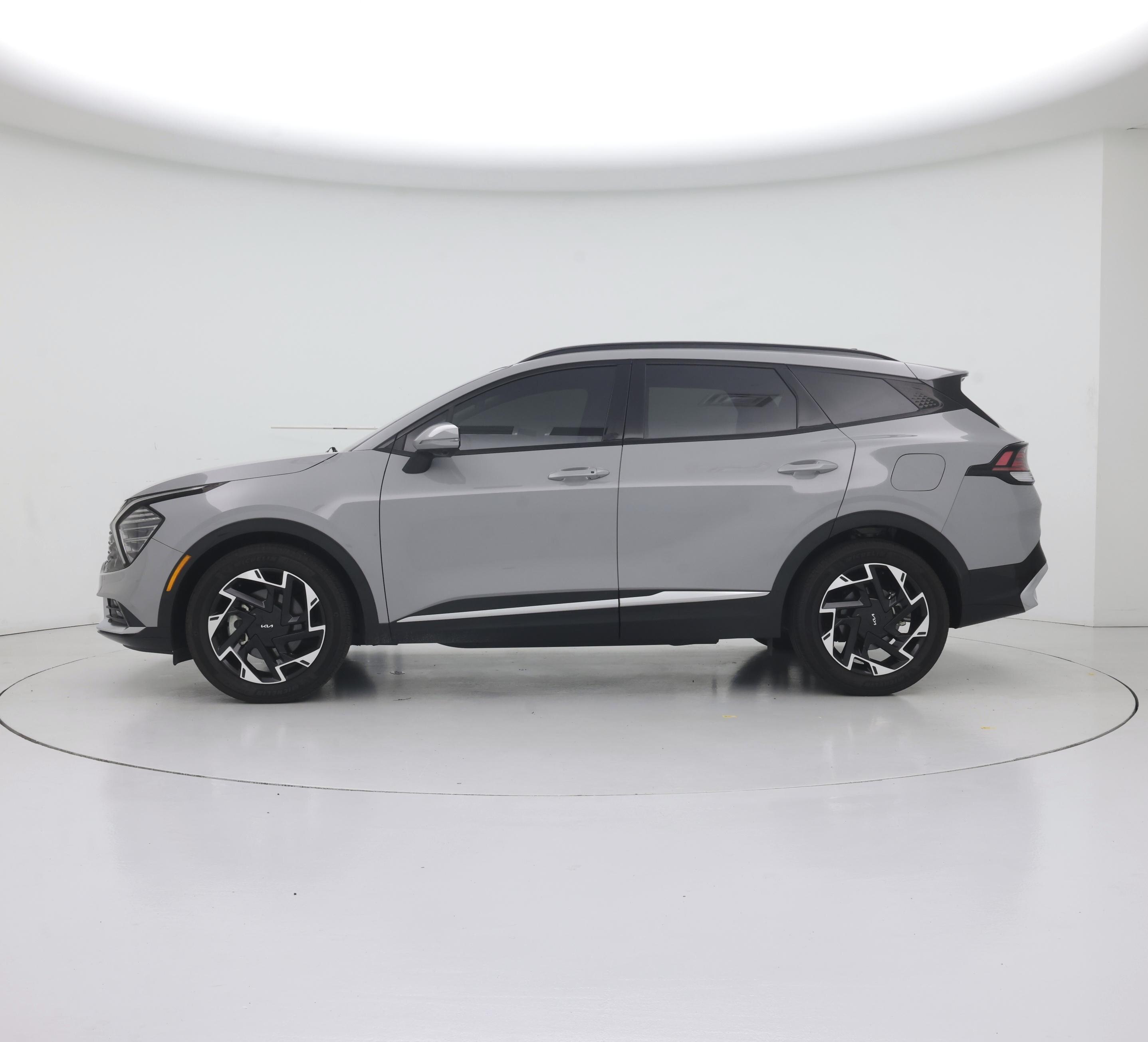 Thumbnail: 2023 Kia Sportage - 3
