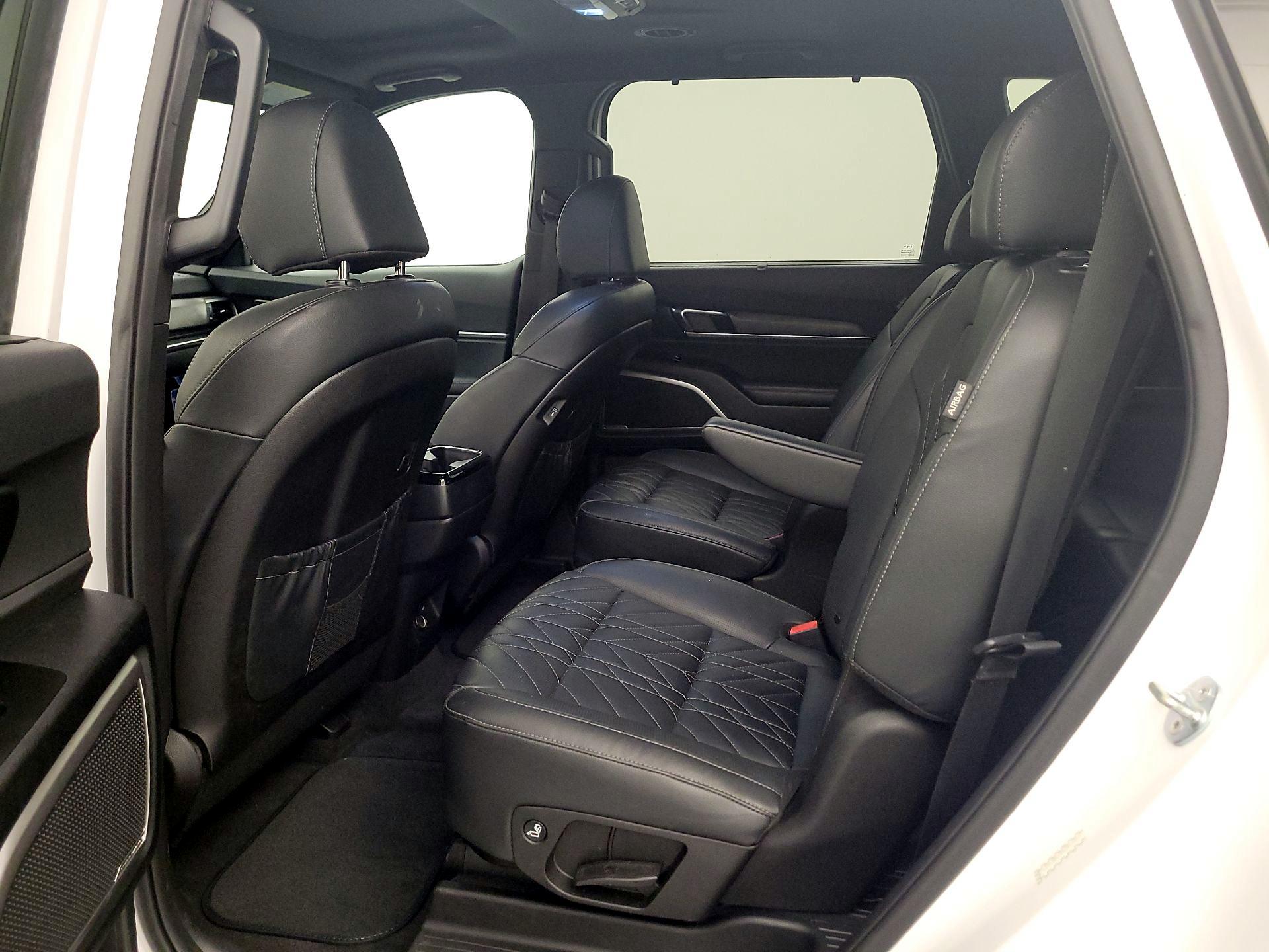 Thumbnail: 2024 Kia Telluride - 18