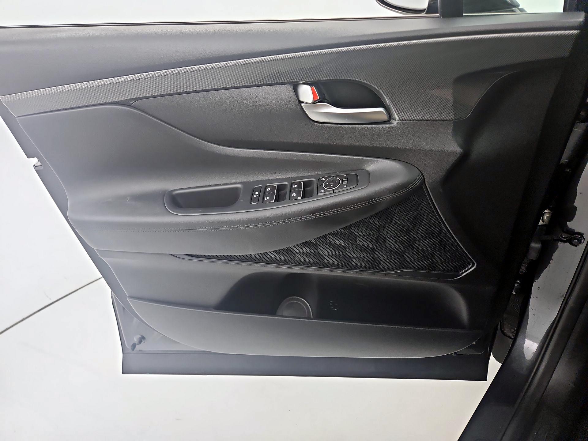 Thumbnail: 2023 Hyundai Santa Fe - 12