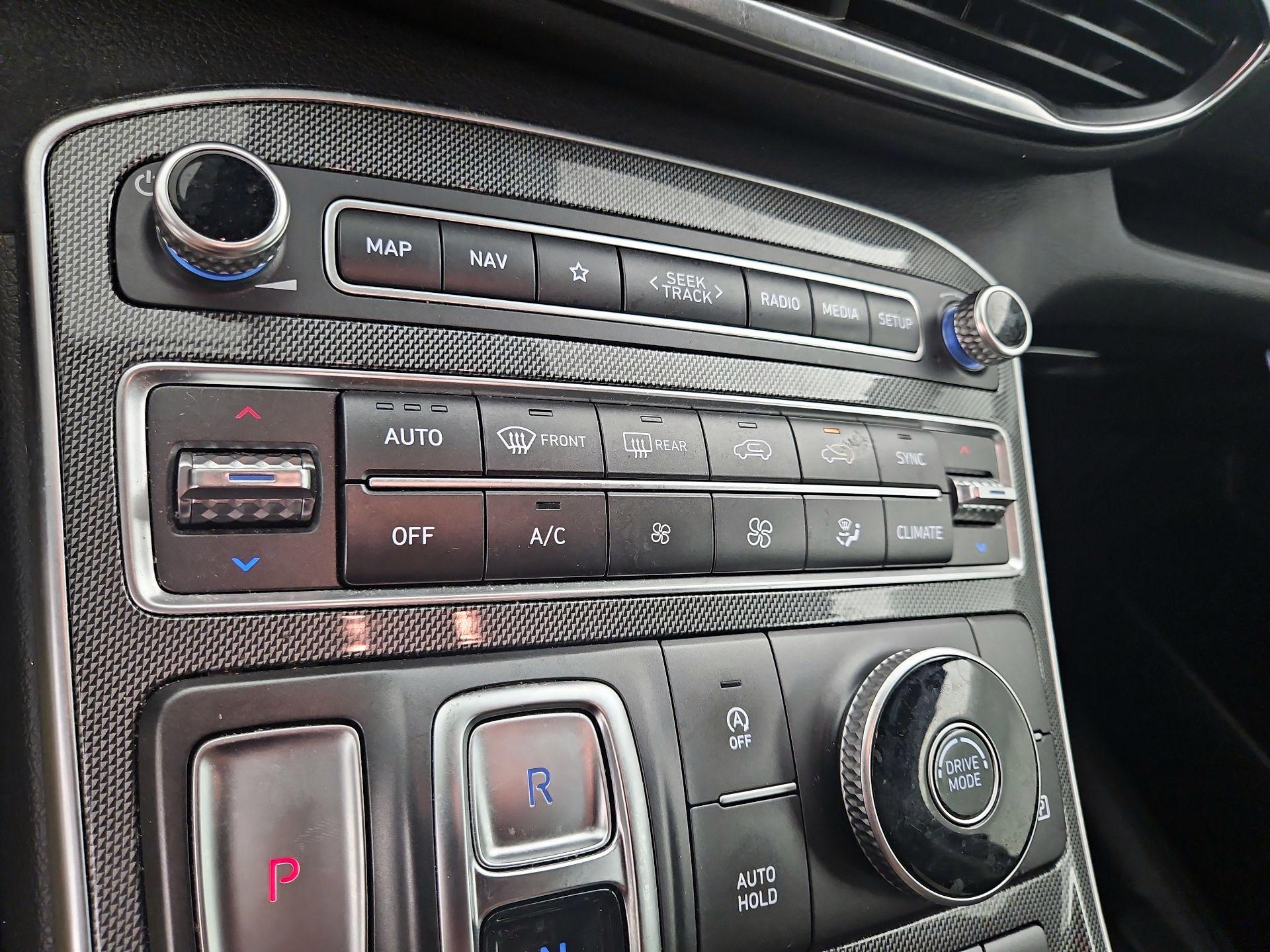 Thumbnail: 2023 Hyundai Santa Fe - 17