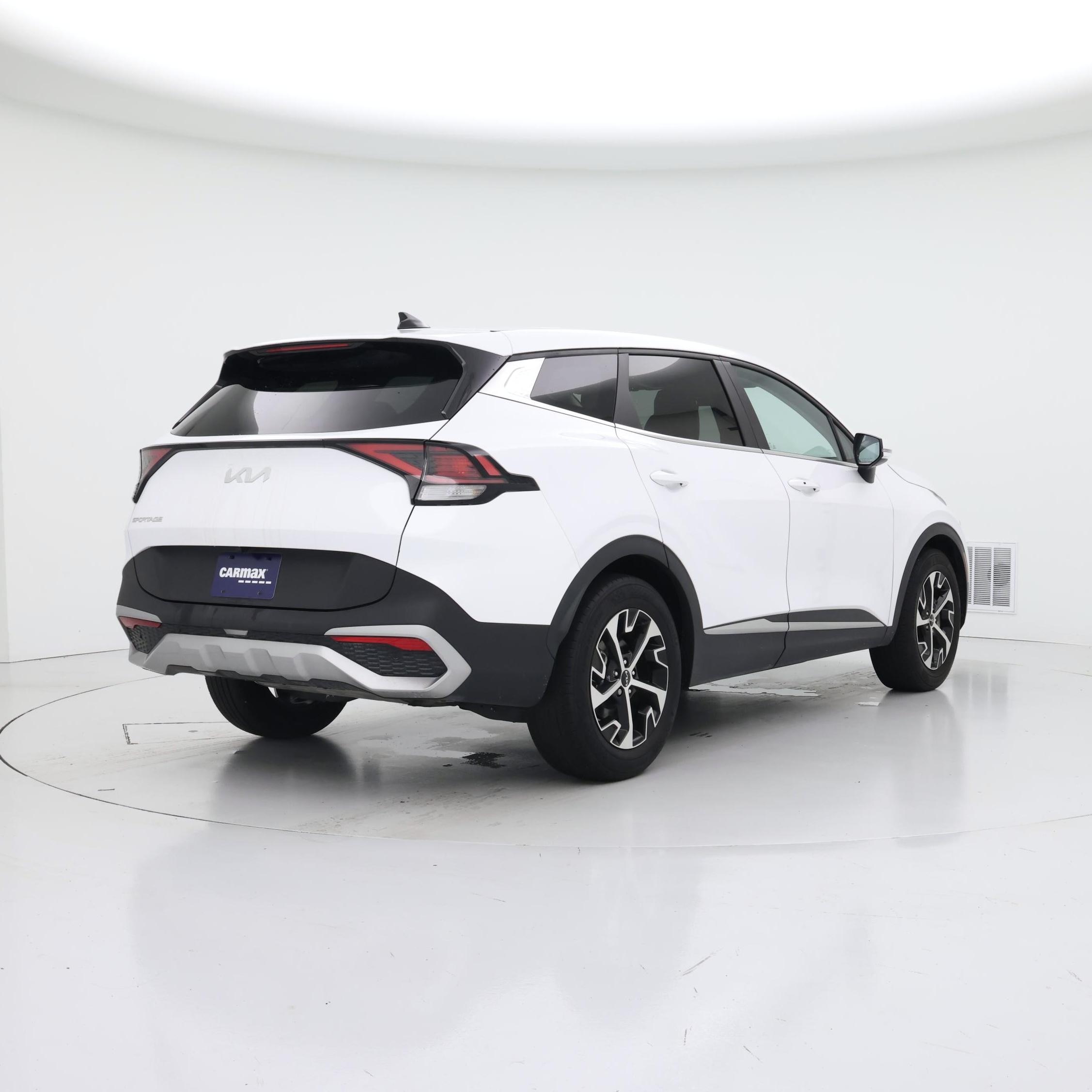 Thumbnail: 2023 Kia Sportage - 8
