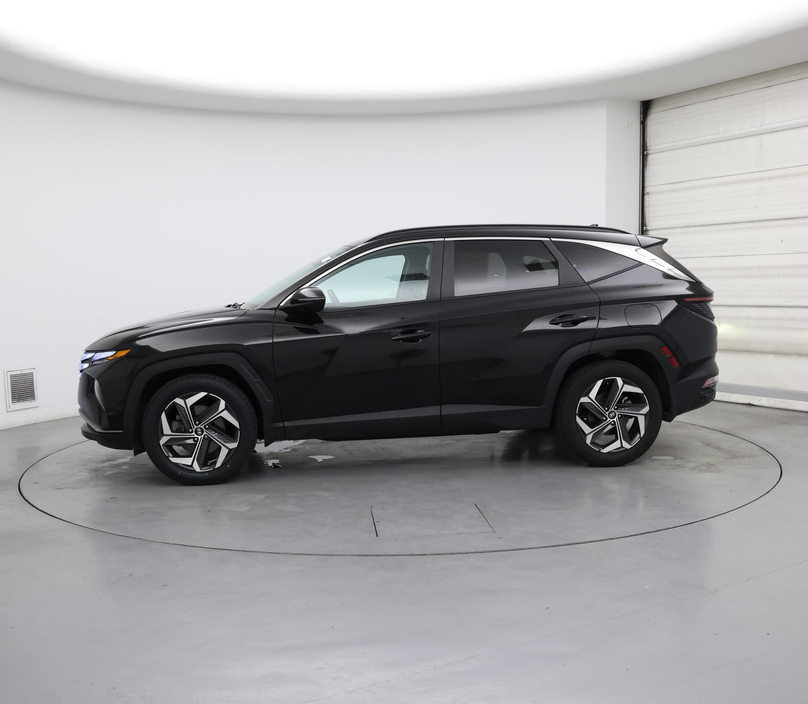 Thumbnail: 2022 Hyundai Tucson - 3