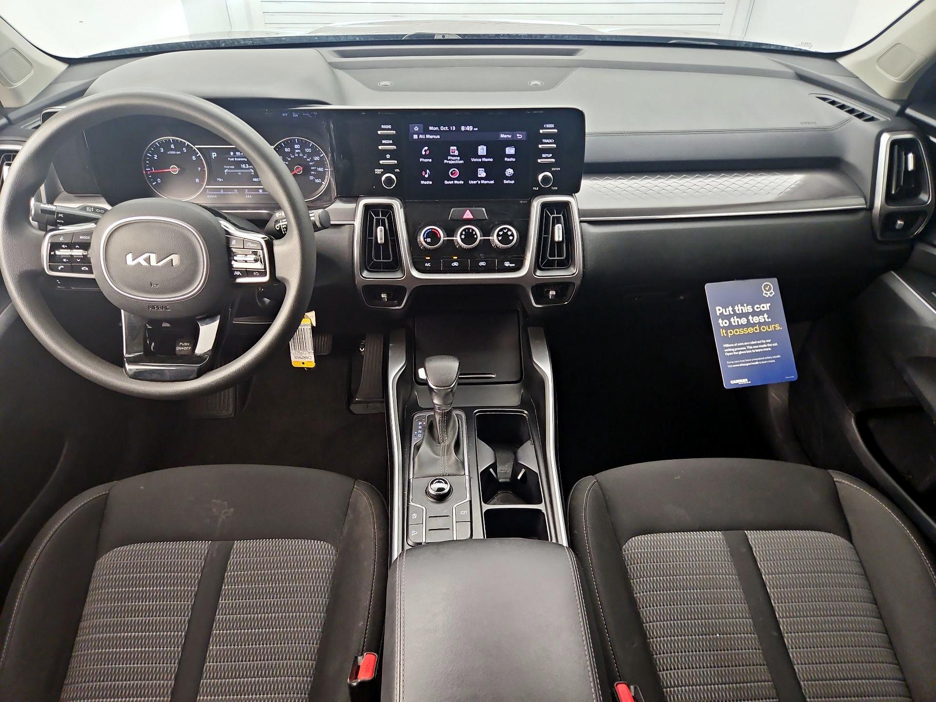 Thumbnail: 2023 Kia Sorento - 9